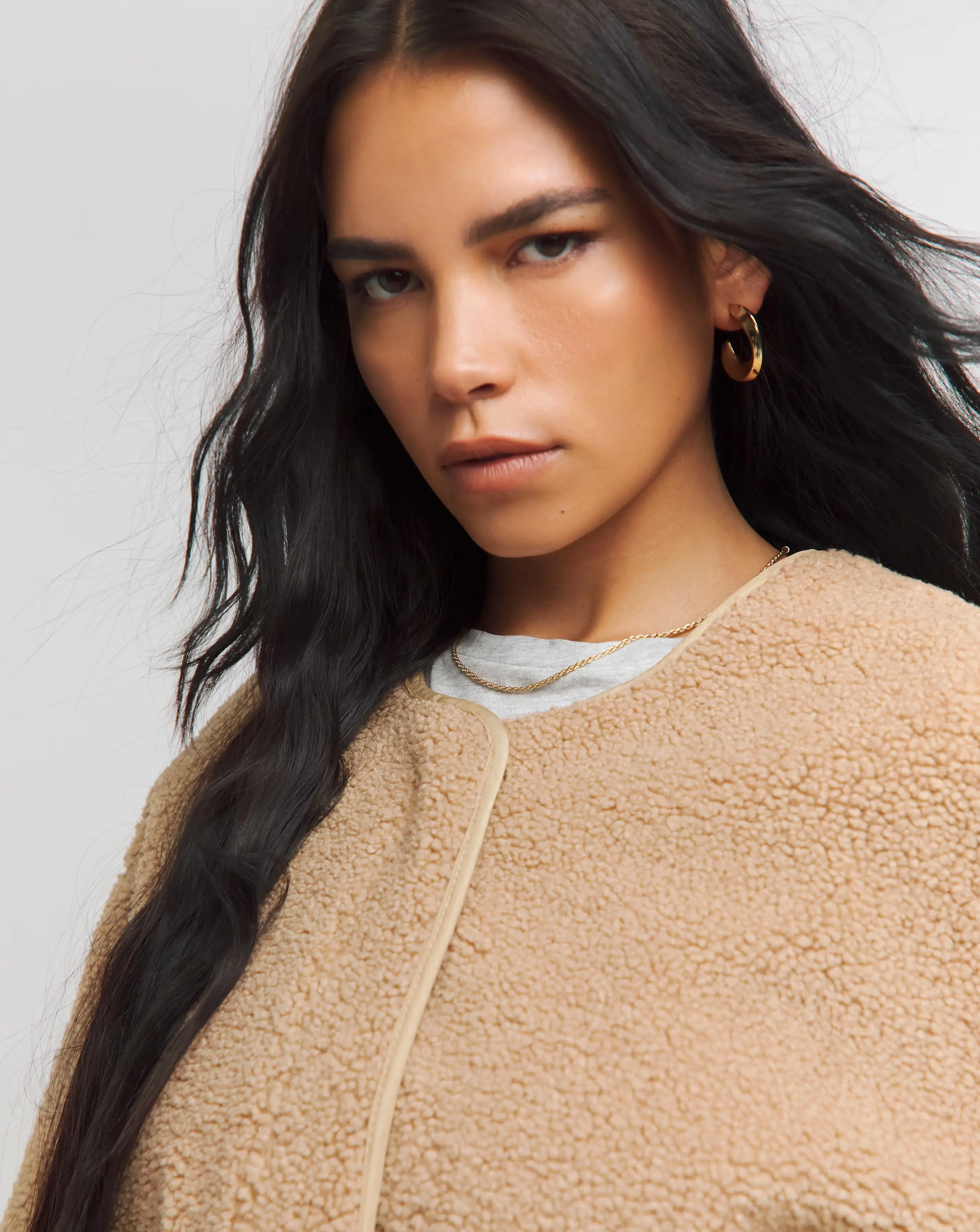 61347-natural-round-neck-zip-through-borg-jacket-1.webp