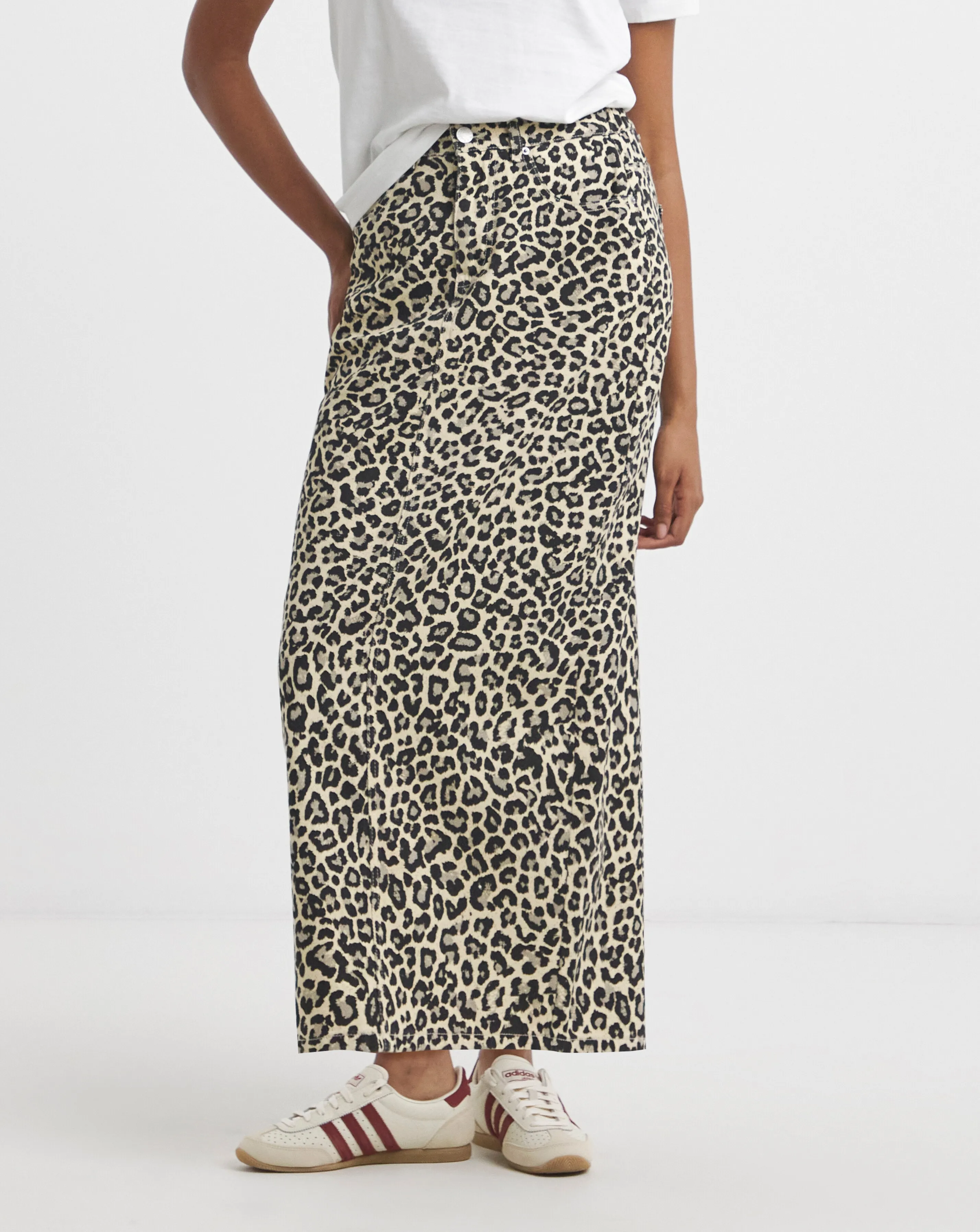 6149-simply-be-light-leopard-print-denim-midaxi-skirt-1.jpg
