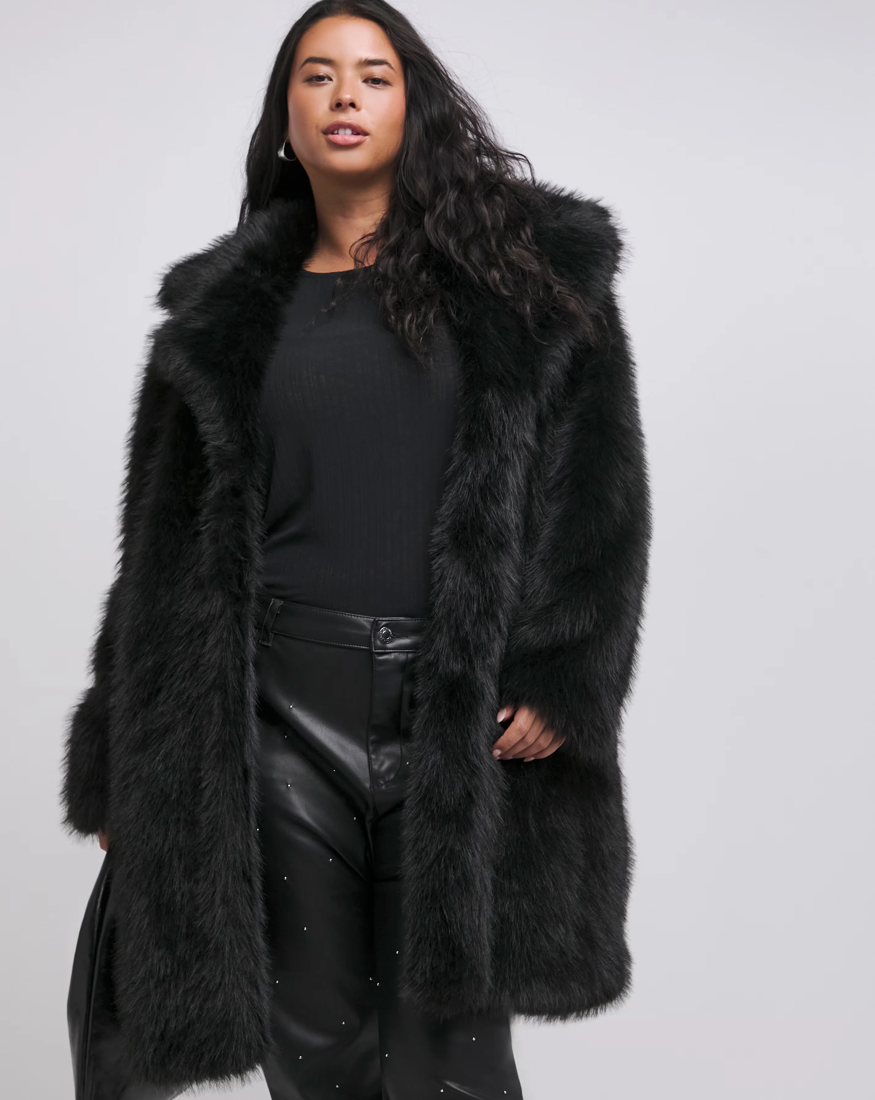 61617-black-longline-collar-revere-faux-fur-coat-1.jpg