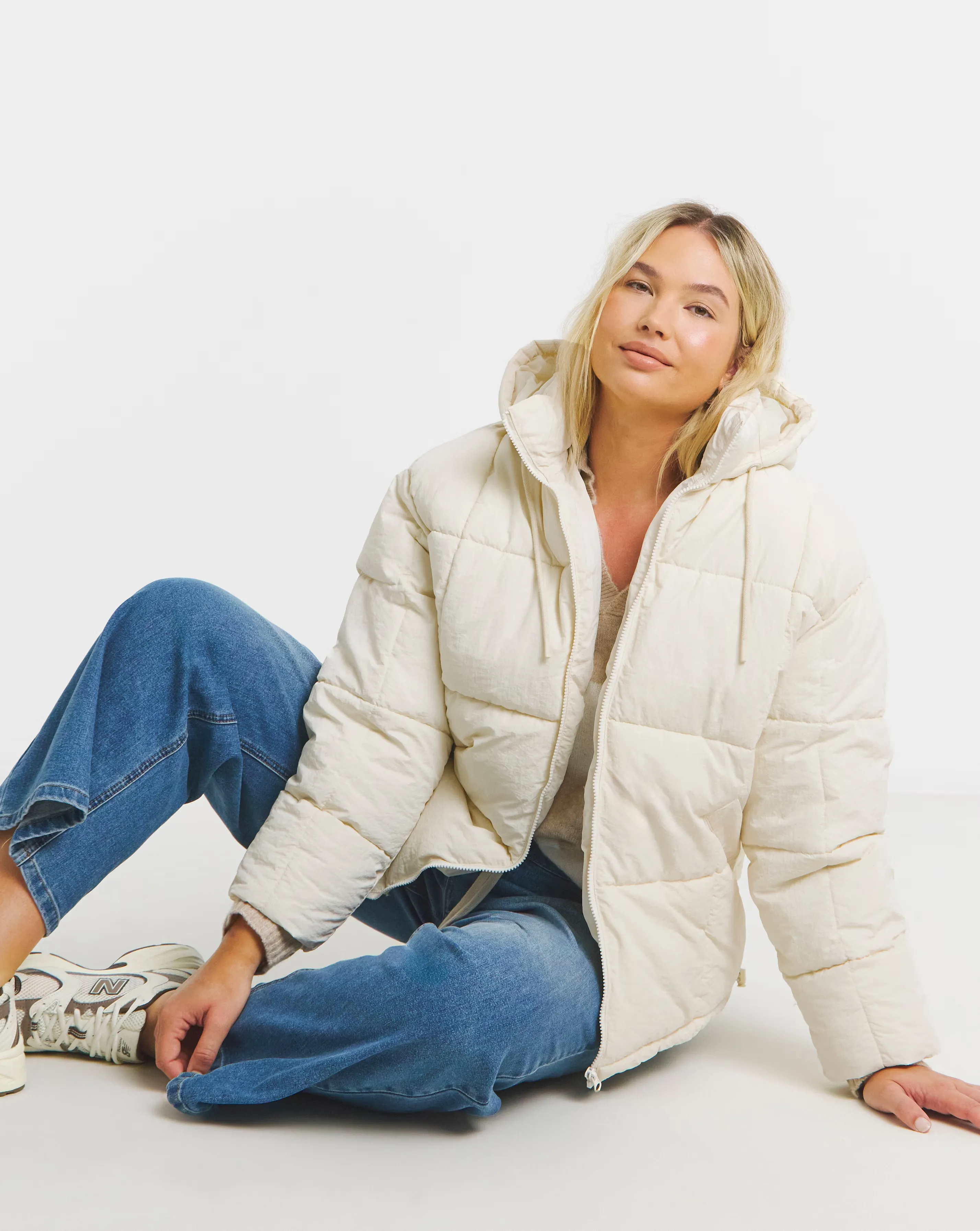 Off White Square Padded Short Coat 1 61811-off-white-square-padded-short-coat-1.webp
