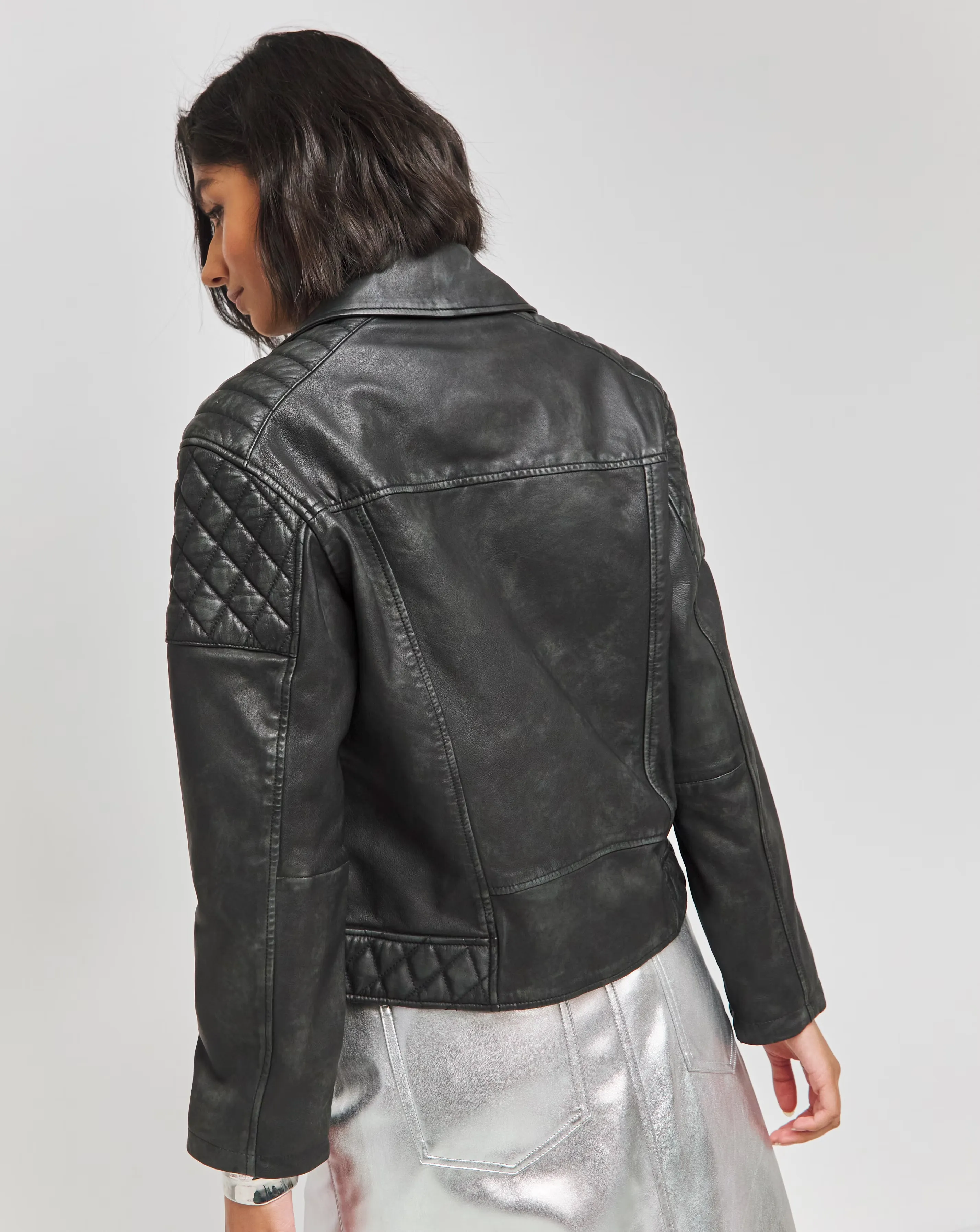 61824-black-real-leather-quilted-biker-jacket-1.webp