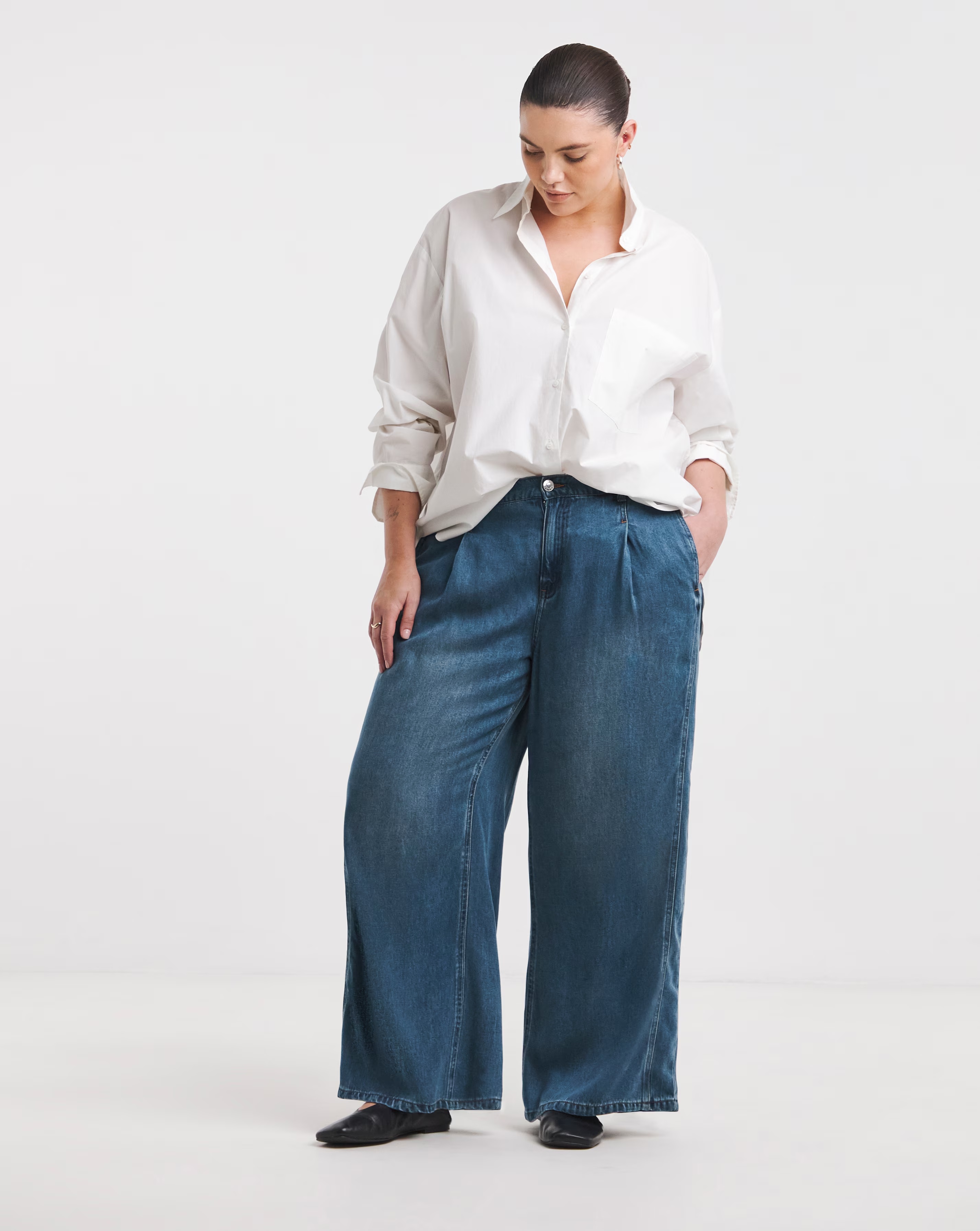 Simply Be Mid Blue Draped Lyocell Denim Wide Leg Jeans 1 6201-simply-be-mid-blue-draped-lyocell-denim-wide-leg-jeans-1.jpg