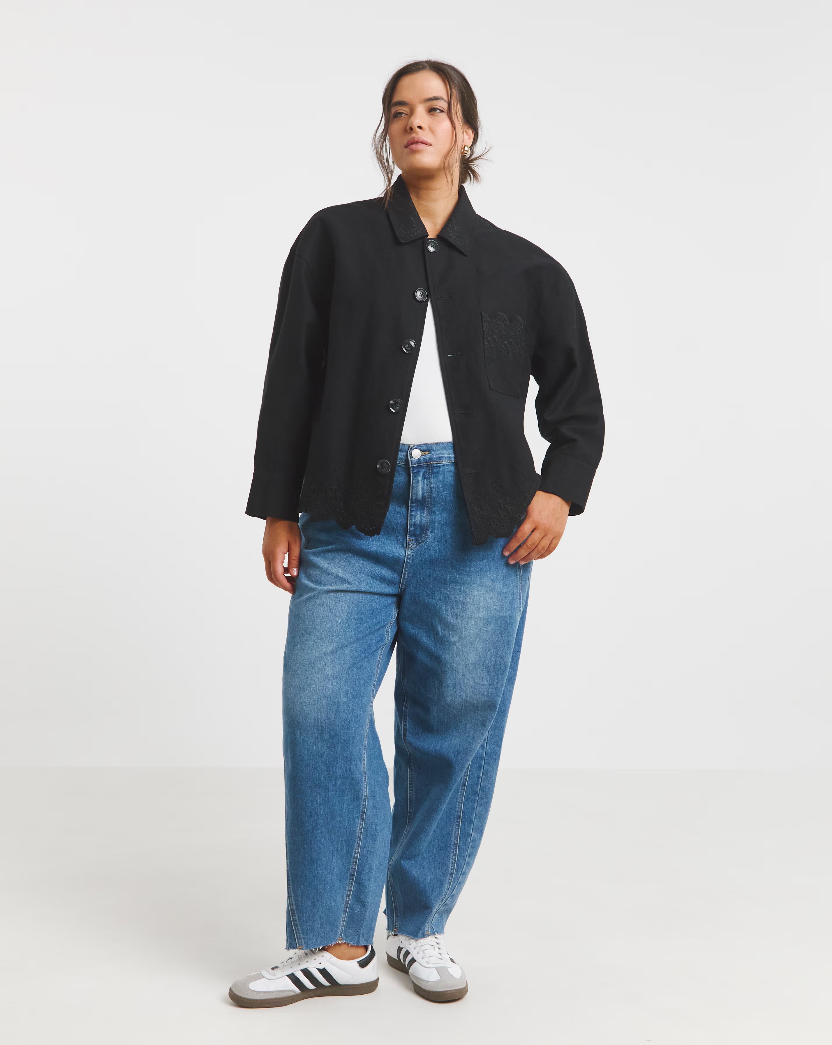 62031-simply-be-black-broderie-hem-utility-cropped-jacket-1.webp