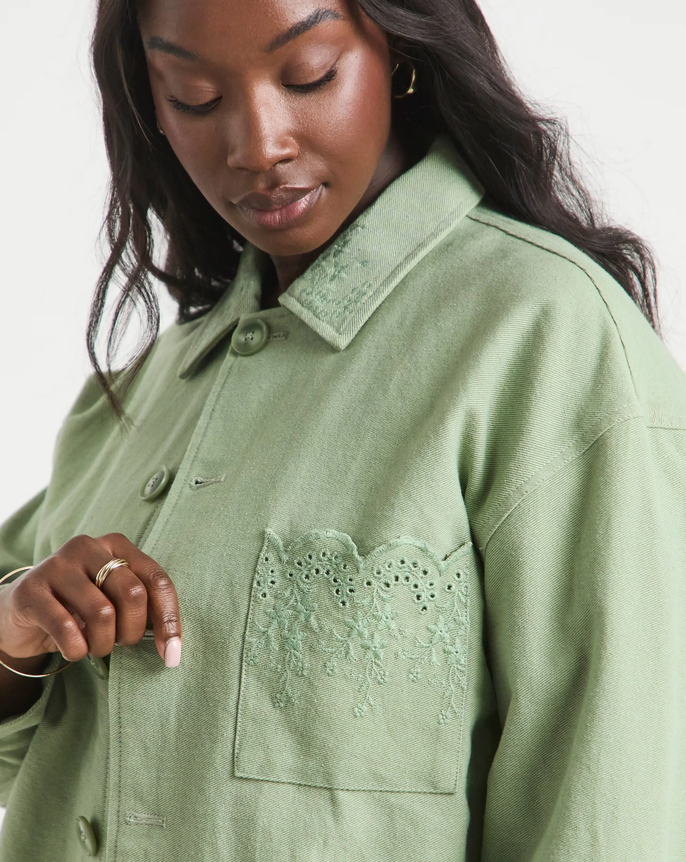 62056-simply-be-matcha-broderie-hem-utility-cropped-jacket-1.webp