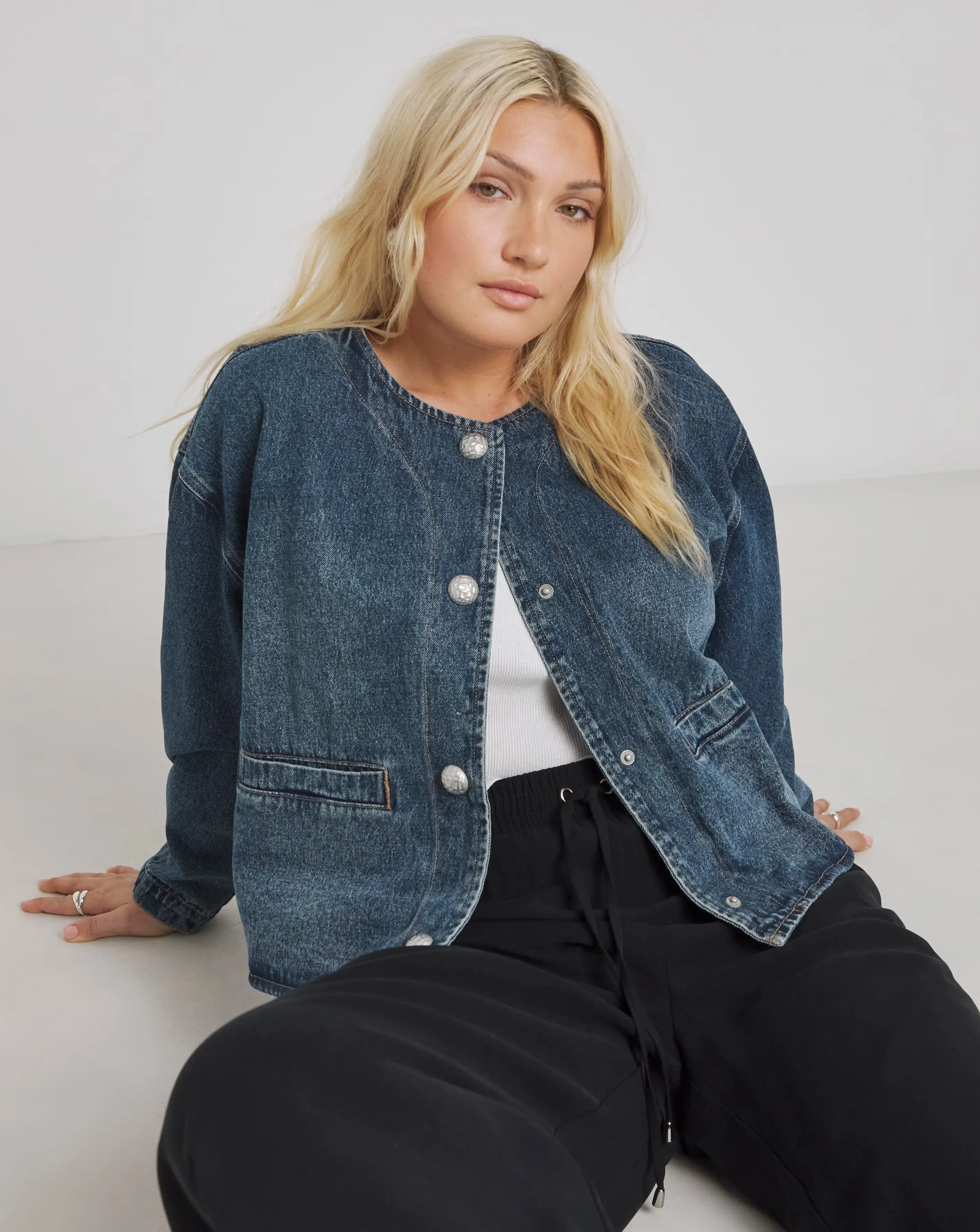 Simply Be Indigo Collarless Denim Jacket 1 6226-simply-be-indigo-collarless-denim-jacket-1.webp