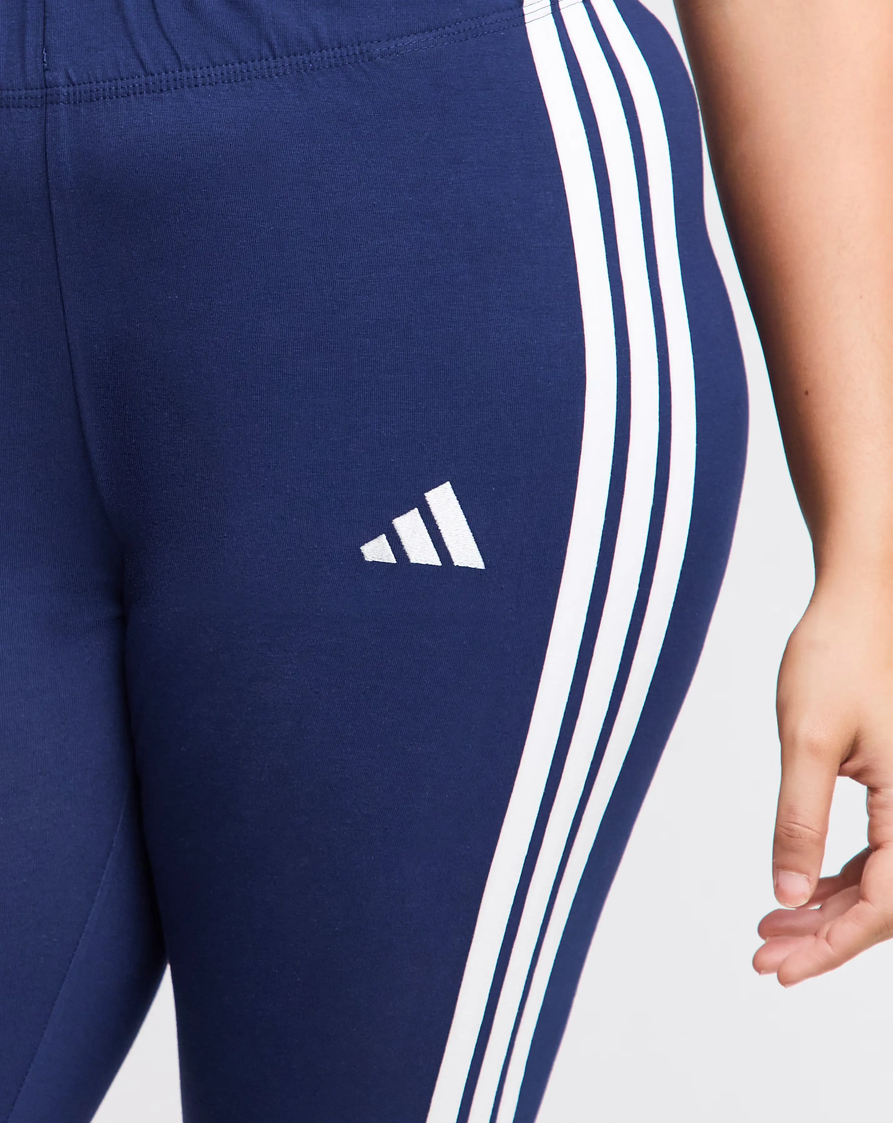 623-adidas-essentials-3-stripes-leggings-plus-size-1.jpg