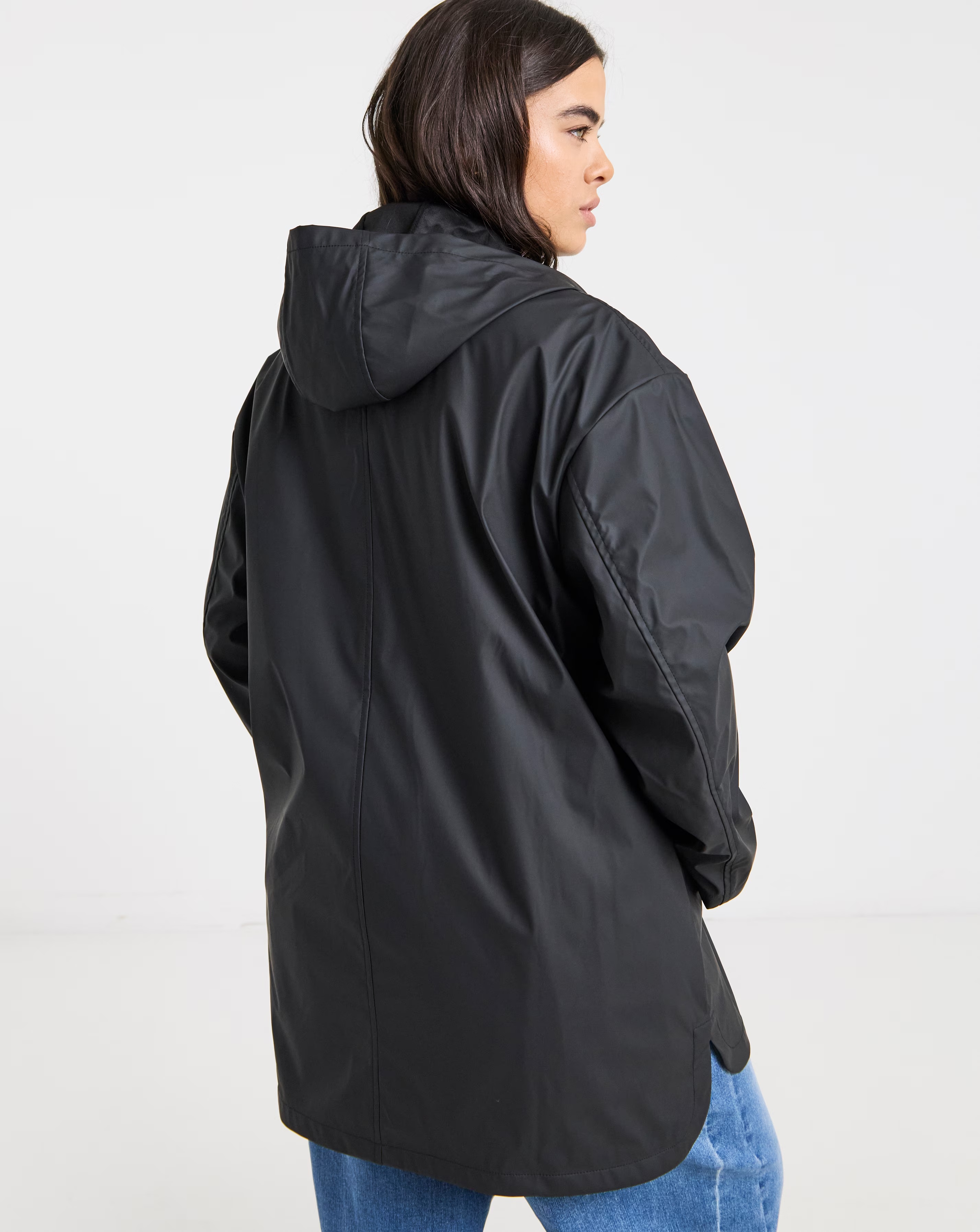 62594-black-short-rubberised-mac-1.webp