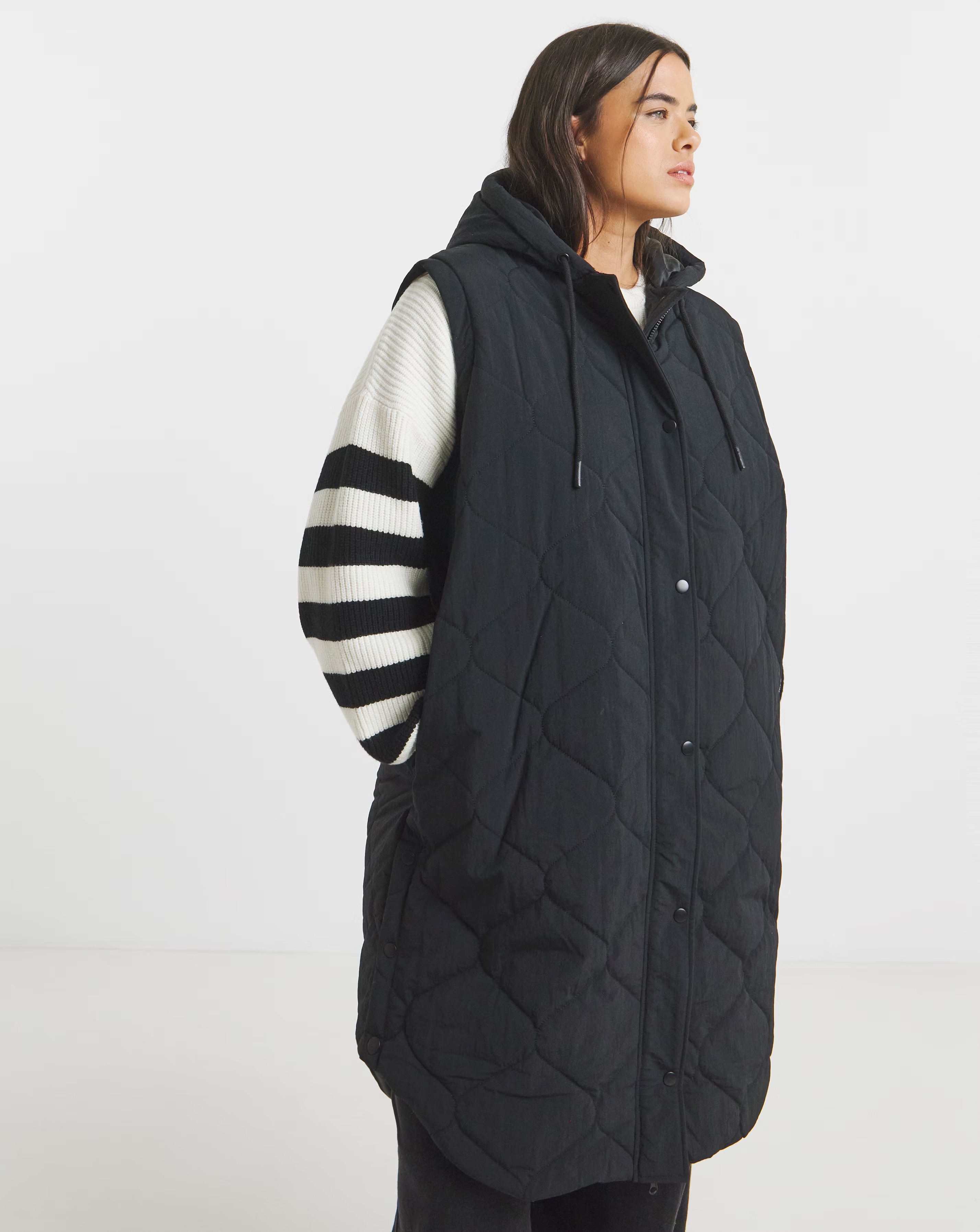 62755-black-quilted-hybrid-jacket-gilet-1.jpg