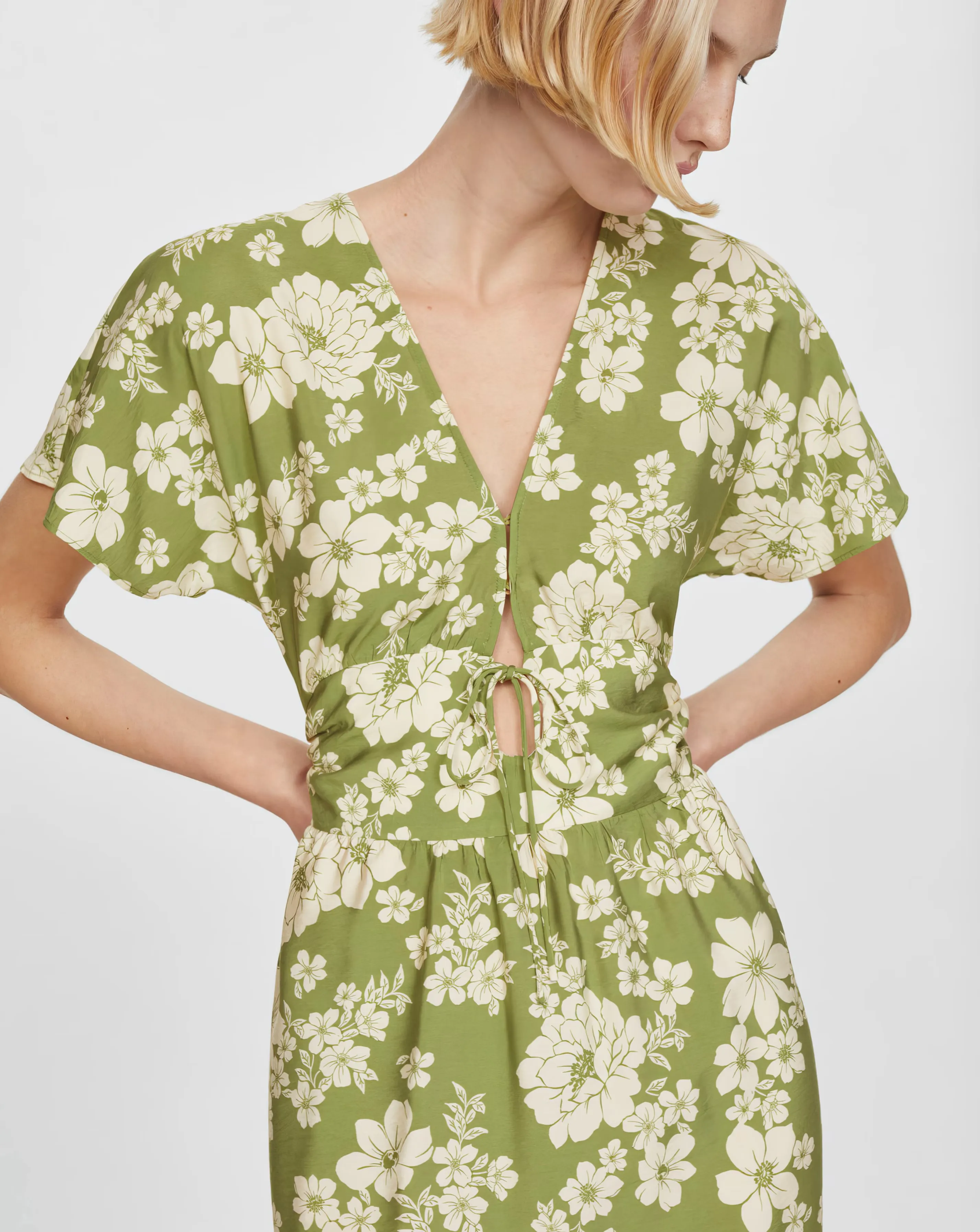 66925-mango-coloma-floral-maxi-dress-1.jpg