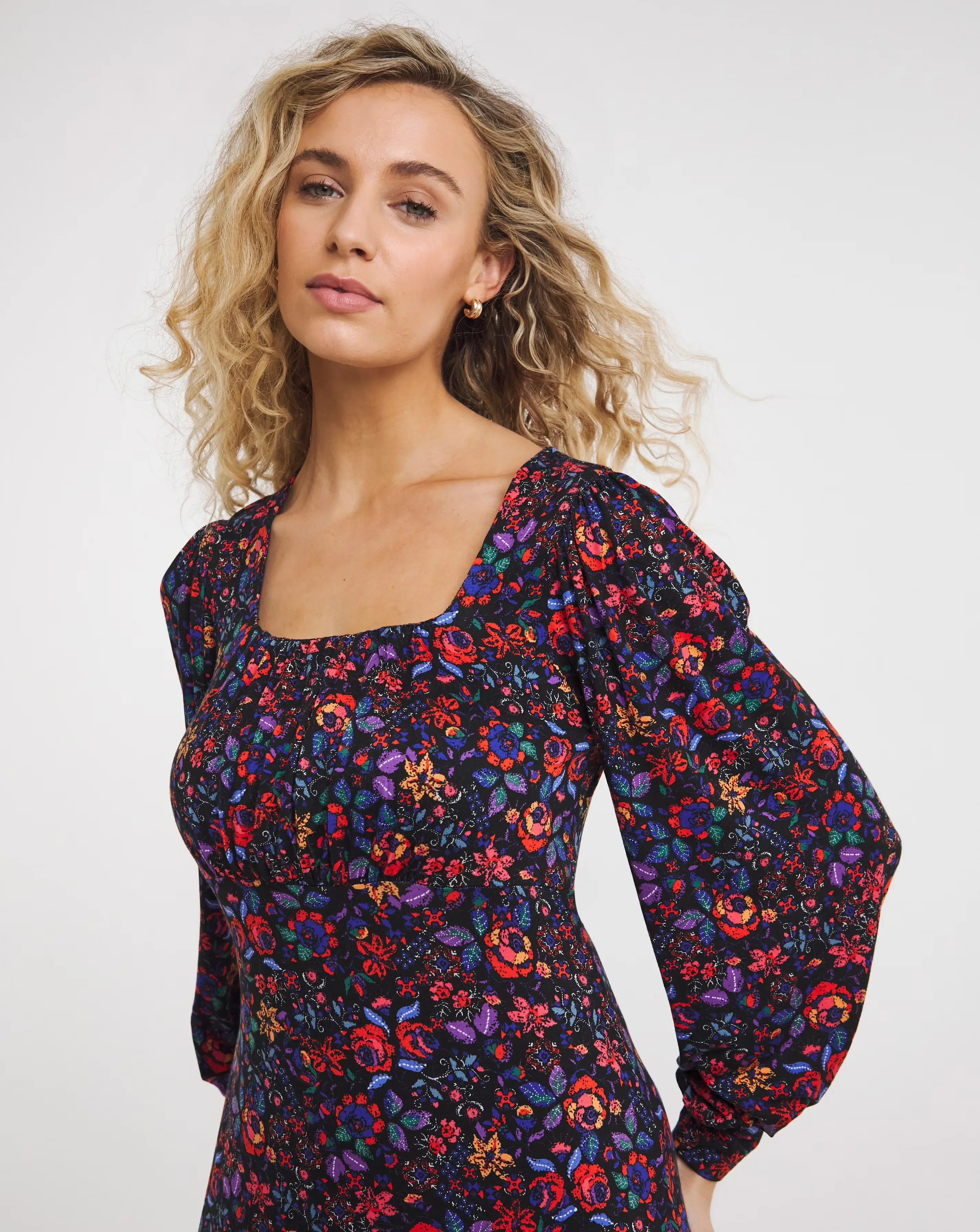 67078-joe-browns-lola-floral-jersey-maxi-dress-1.webp