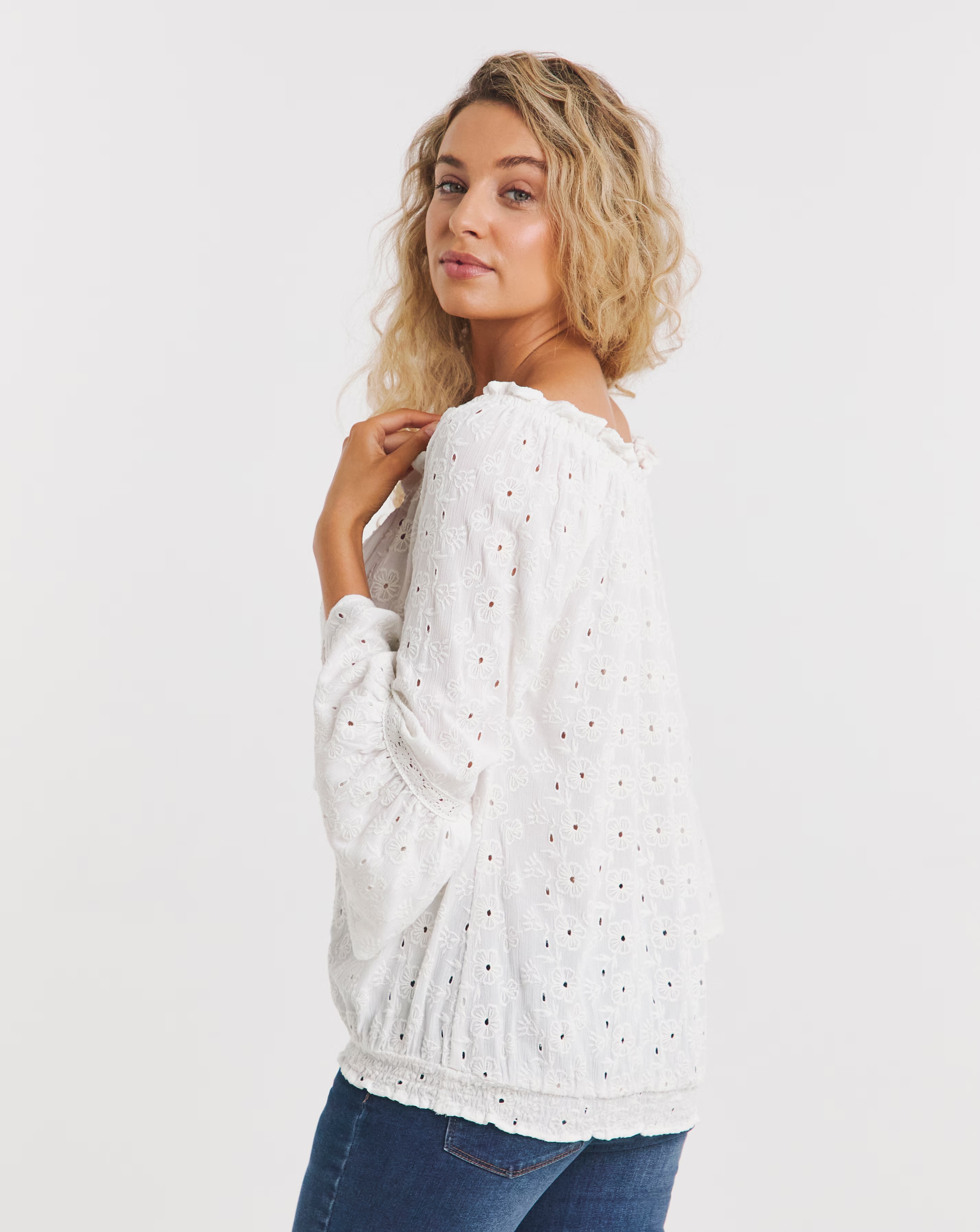 67316-joe-browns-summer-broderie-top-1.webp