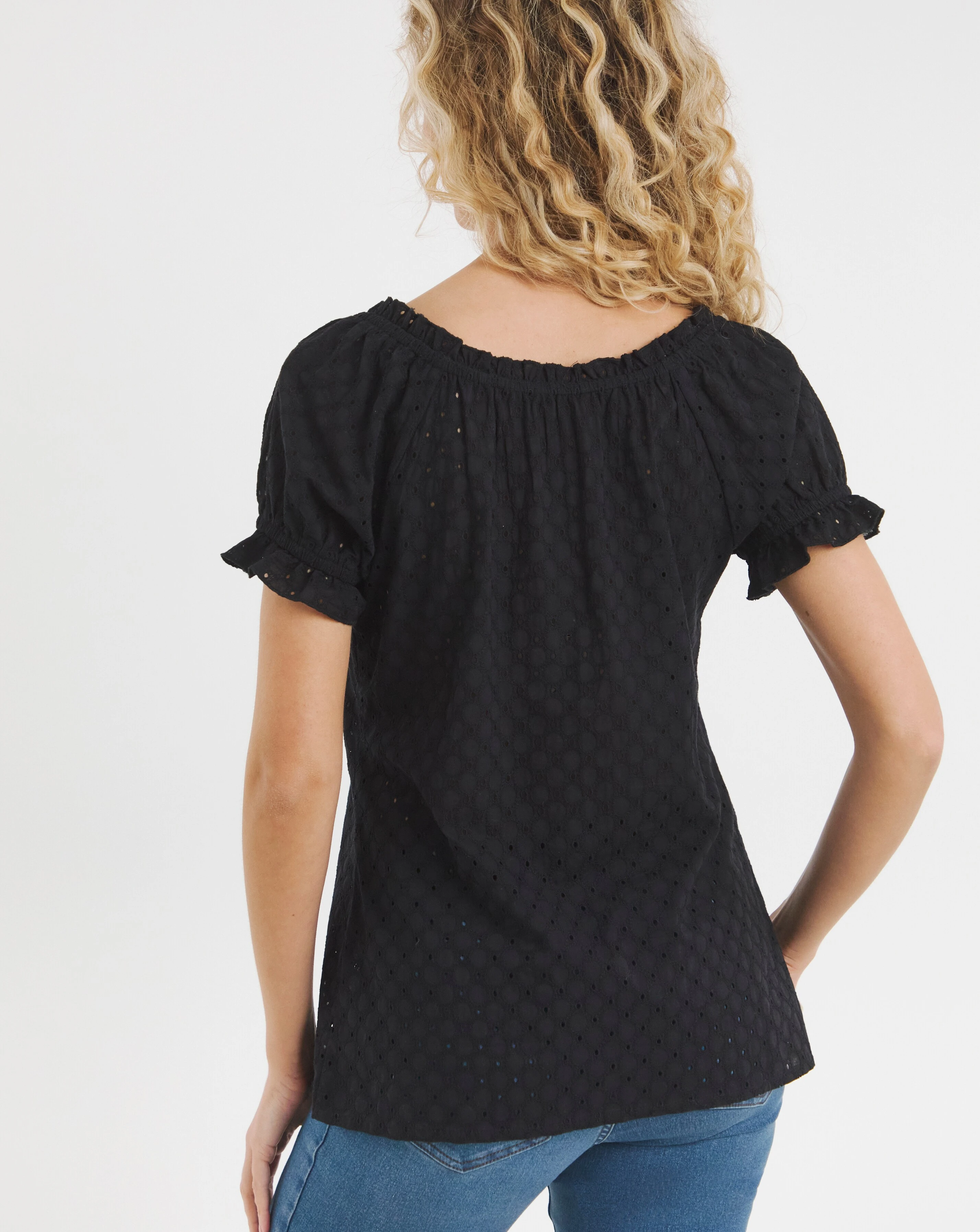 67486-joe-browns-favourite-broderie-top-1.webp