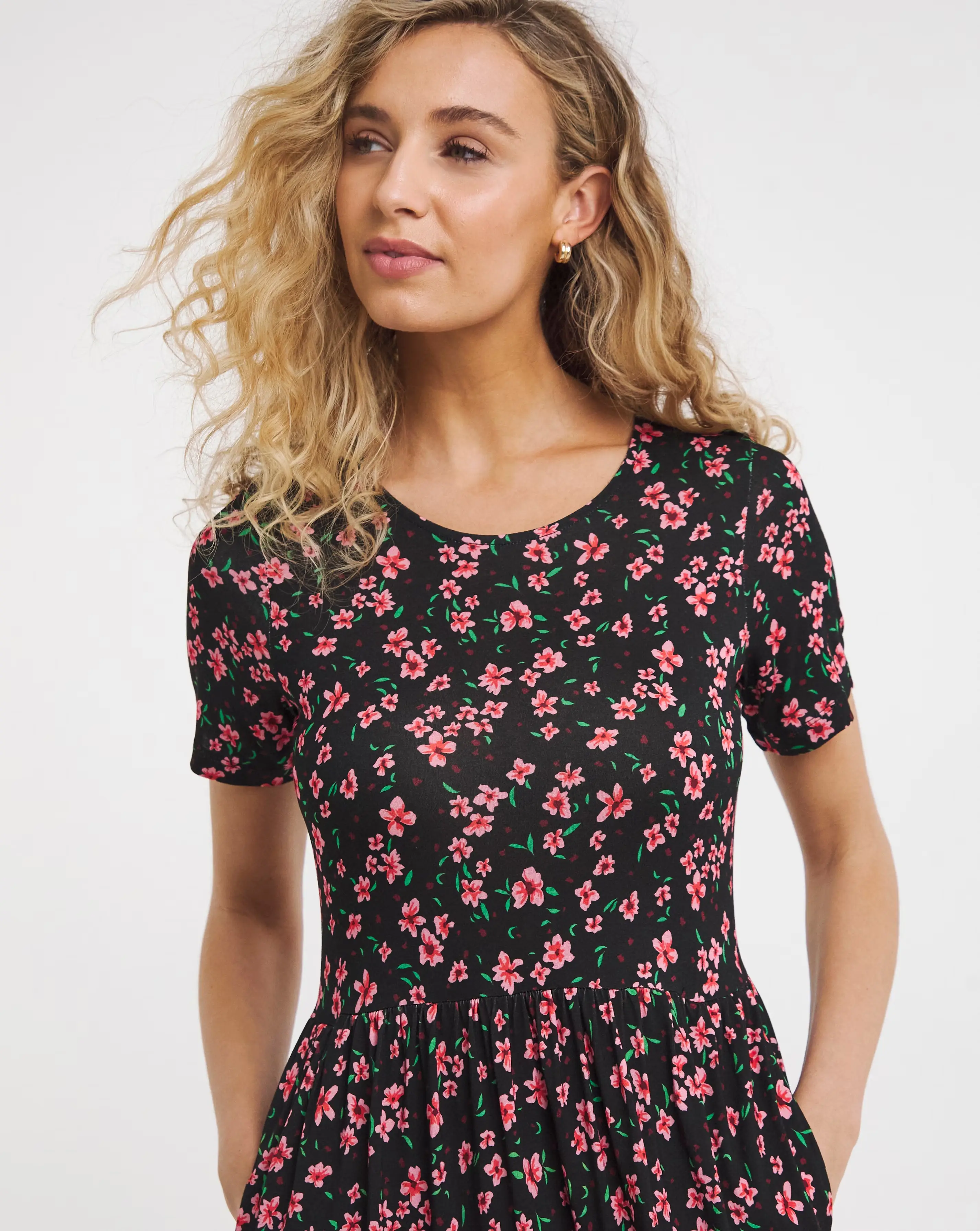 67780-joe-browns-louise-floral-midaxi-dress-1.webp