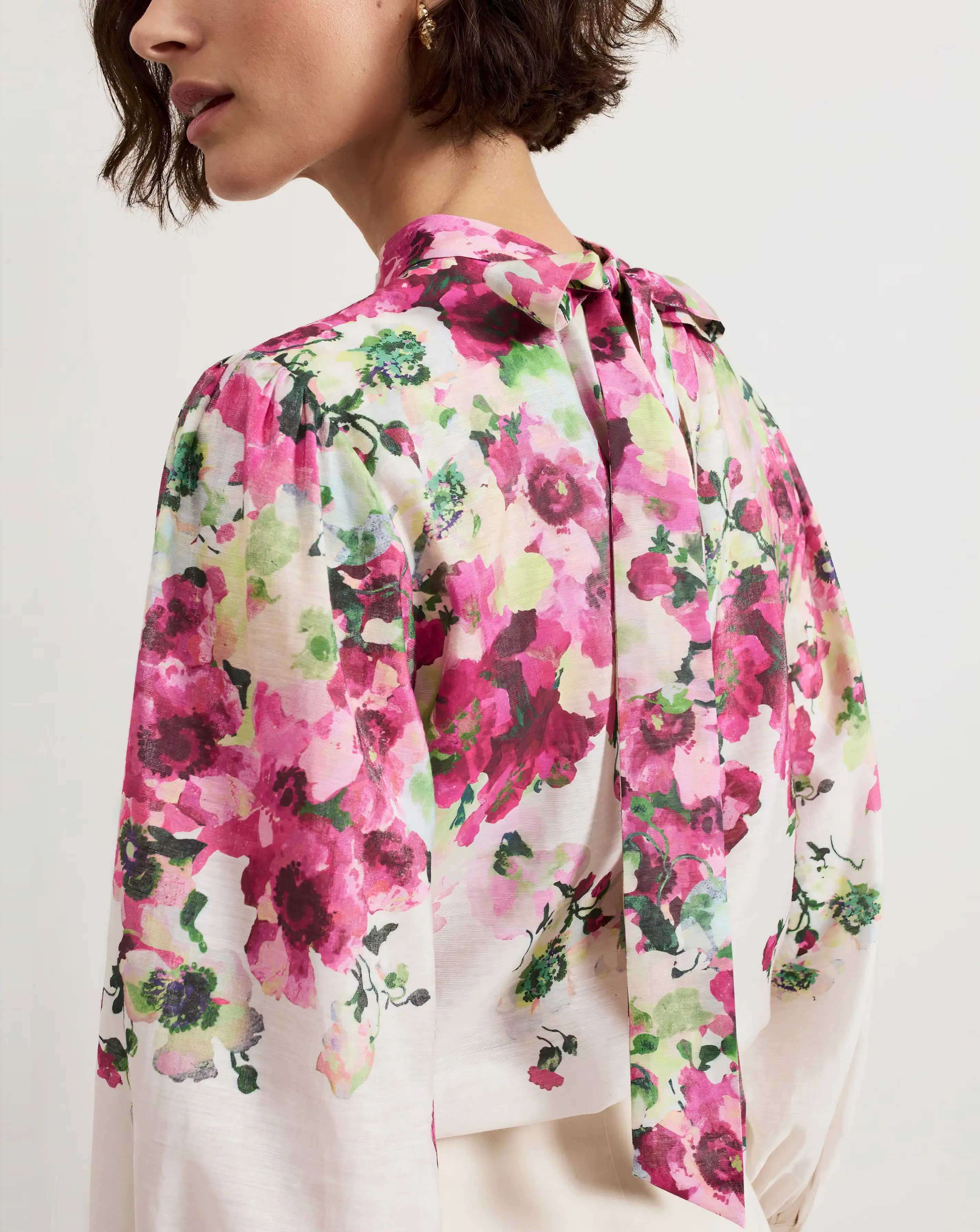67958-phase-eight-winnie-border-floral-blouse-1.jpg
