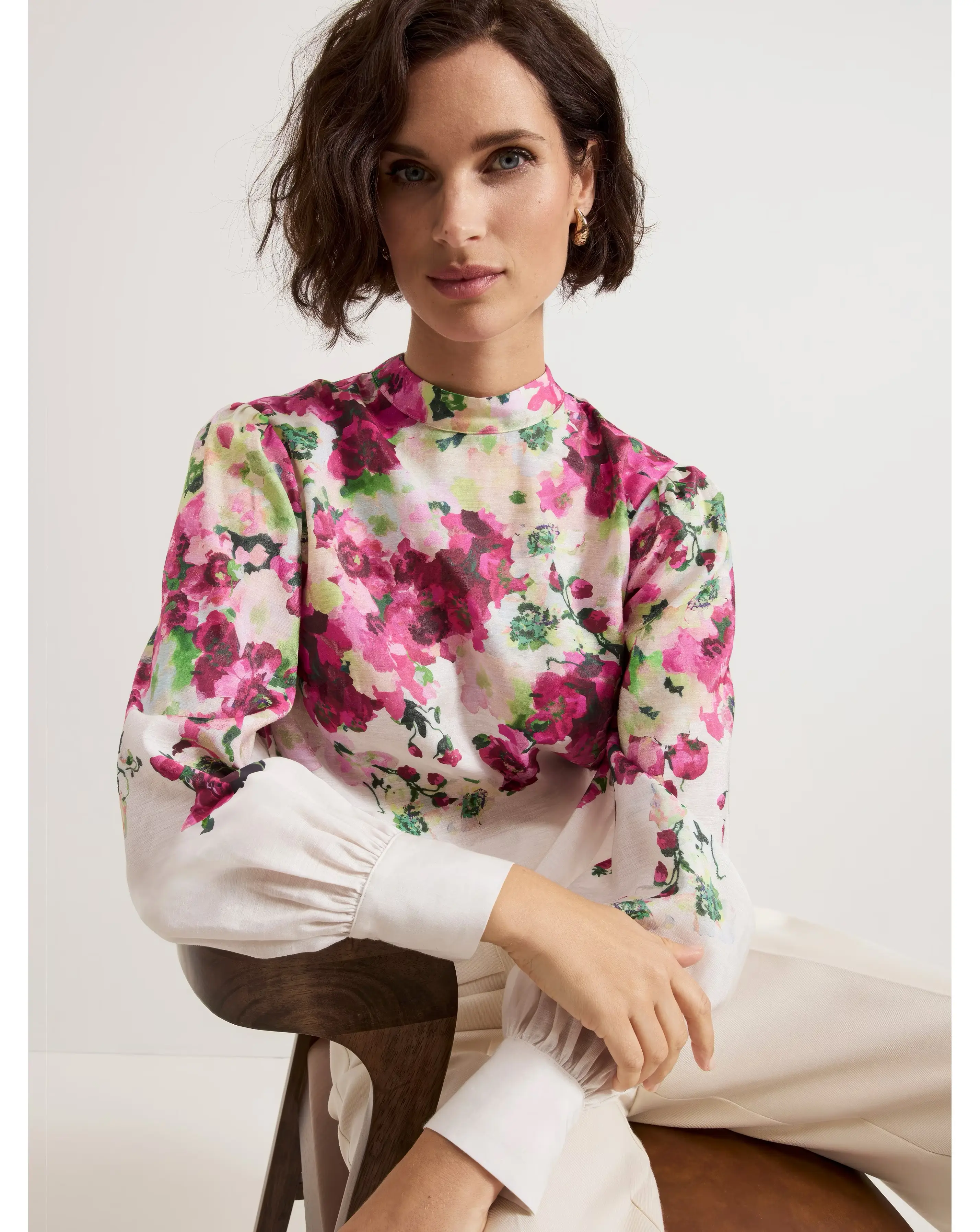 67958-phase-eight-winnie-border-floral-blouse-1.jpg