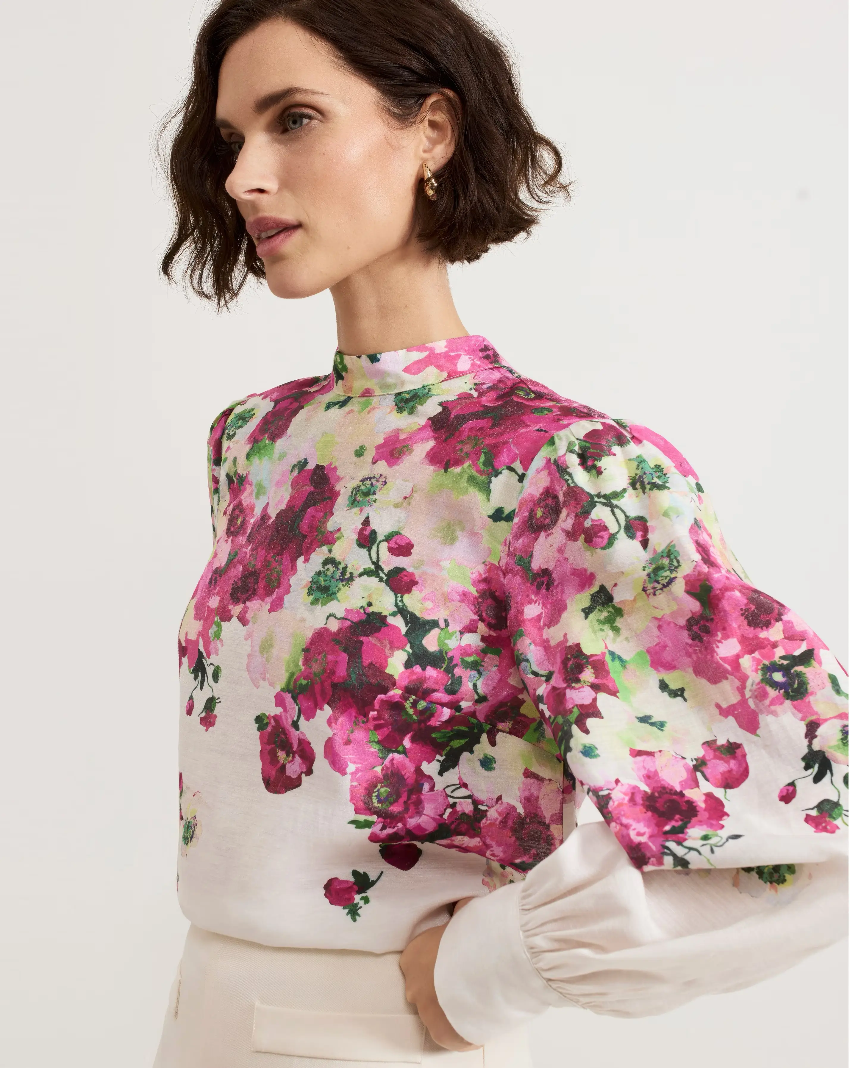 67958-phase-eight-winnie-border-floral-blouse-1.jpg