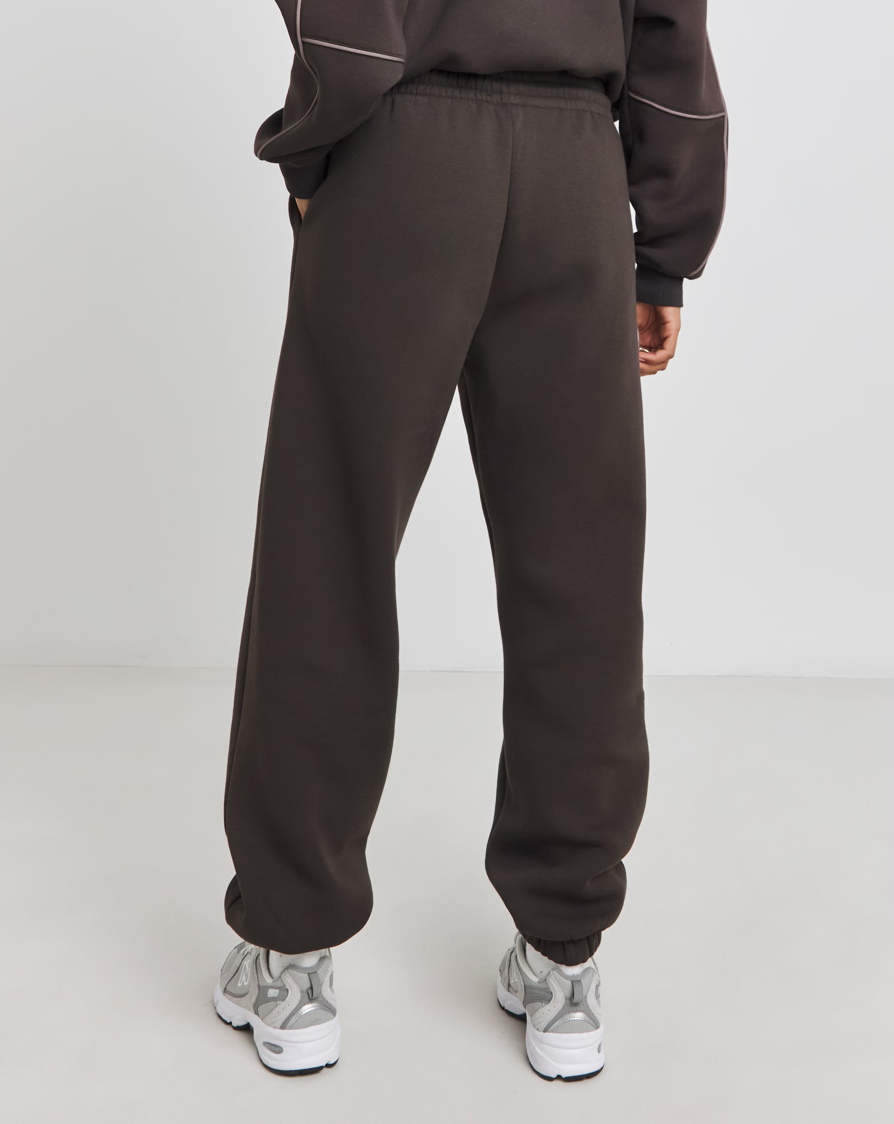 68023-tala-winter-sports-cuffed-jogger-1.jpg