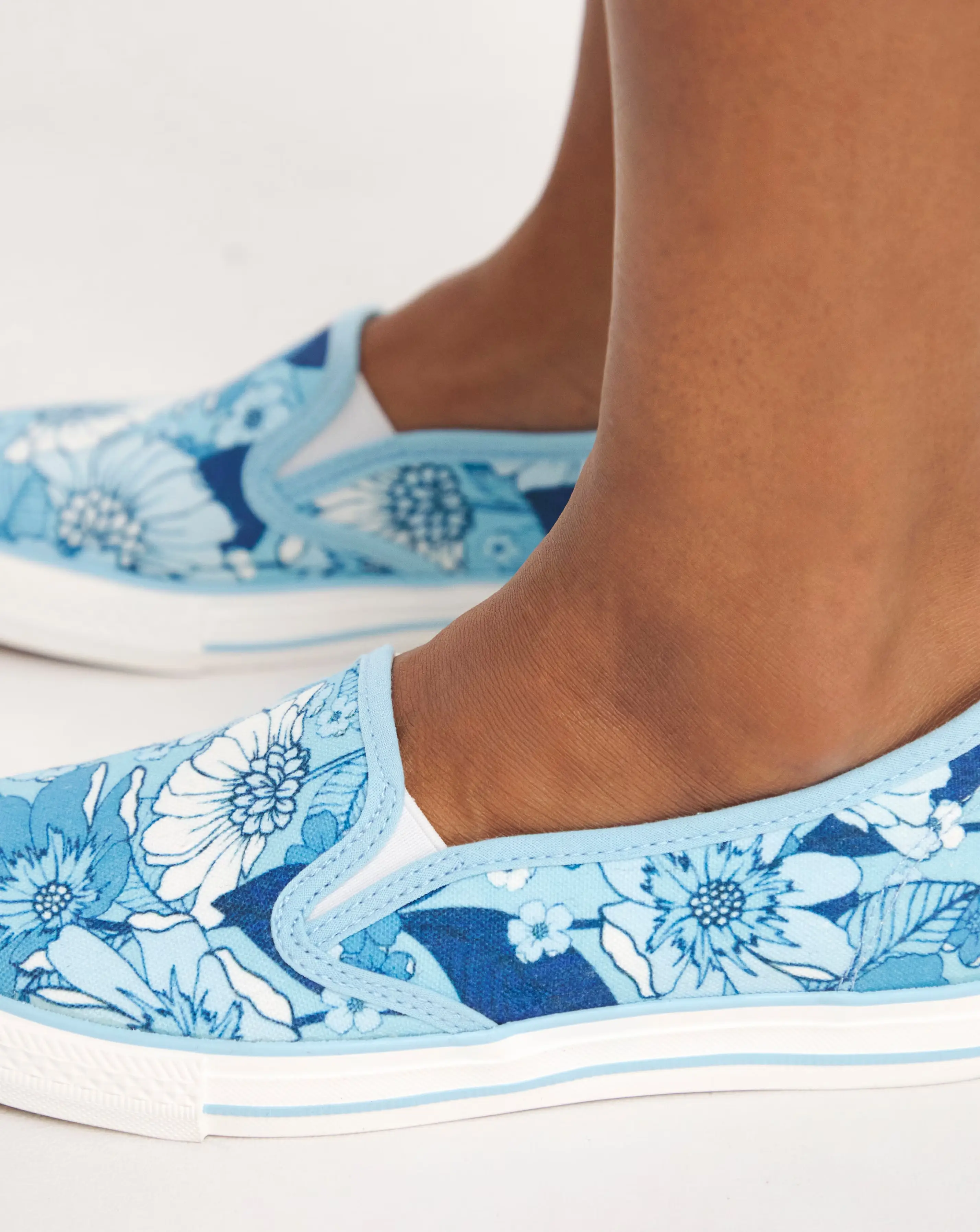69388-joe-browns-slip-on-pump-extra-wide-fit-1.webp