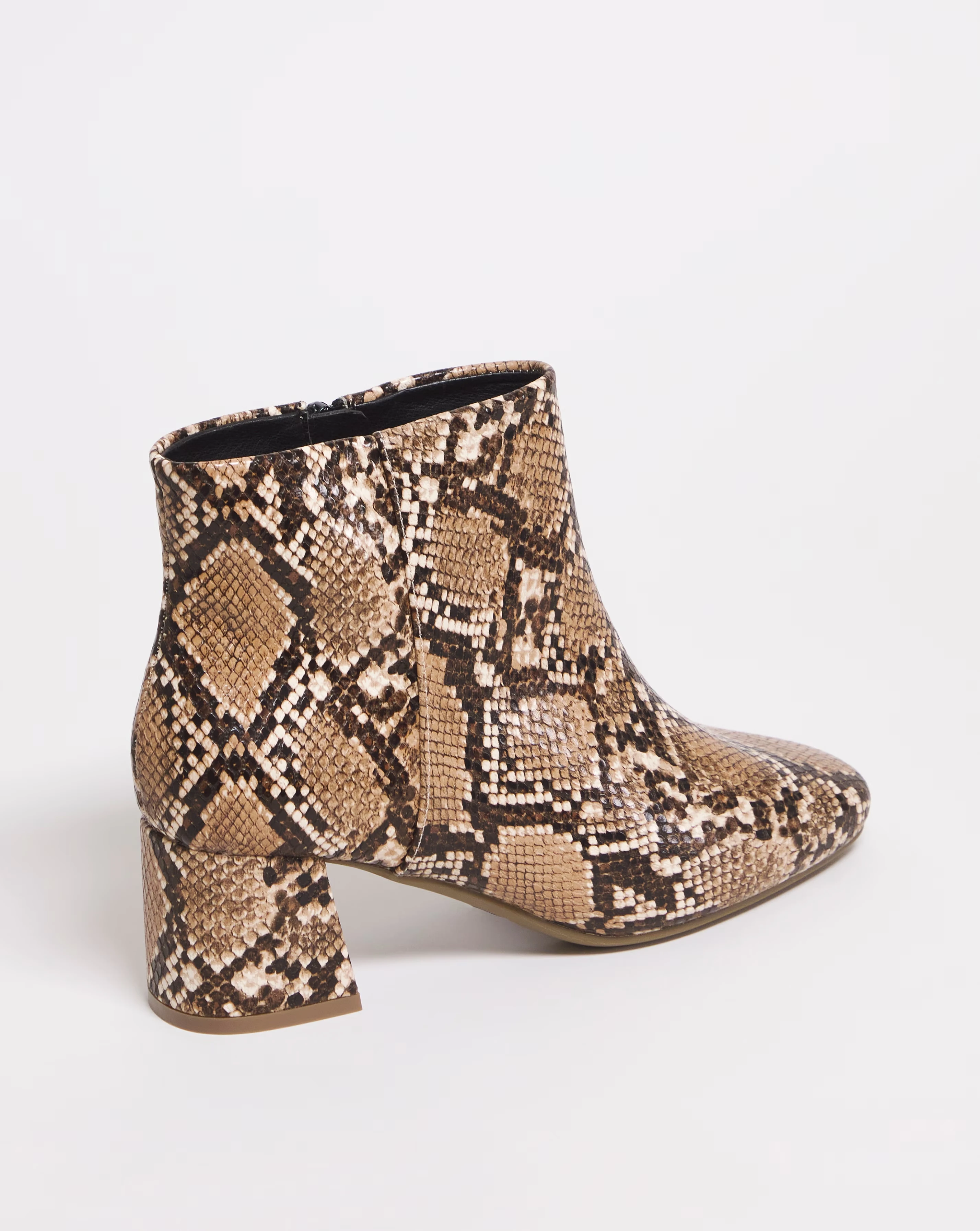69445-block-heeled-boot-e-fit-1.webp