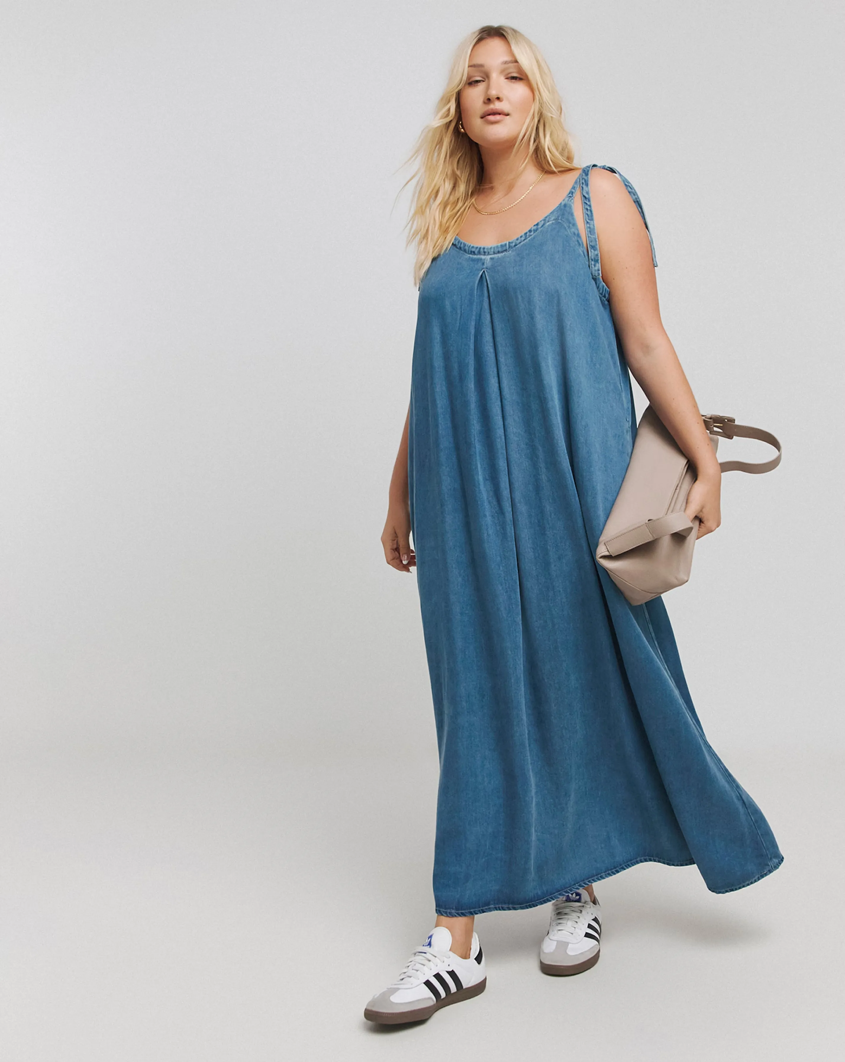 7016-mid-wash-lyocell-trapeze-maxi-dress-1.webp