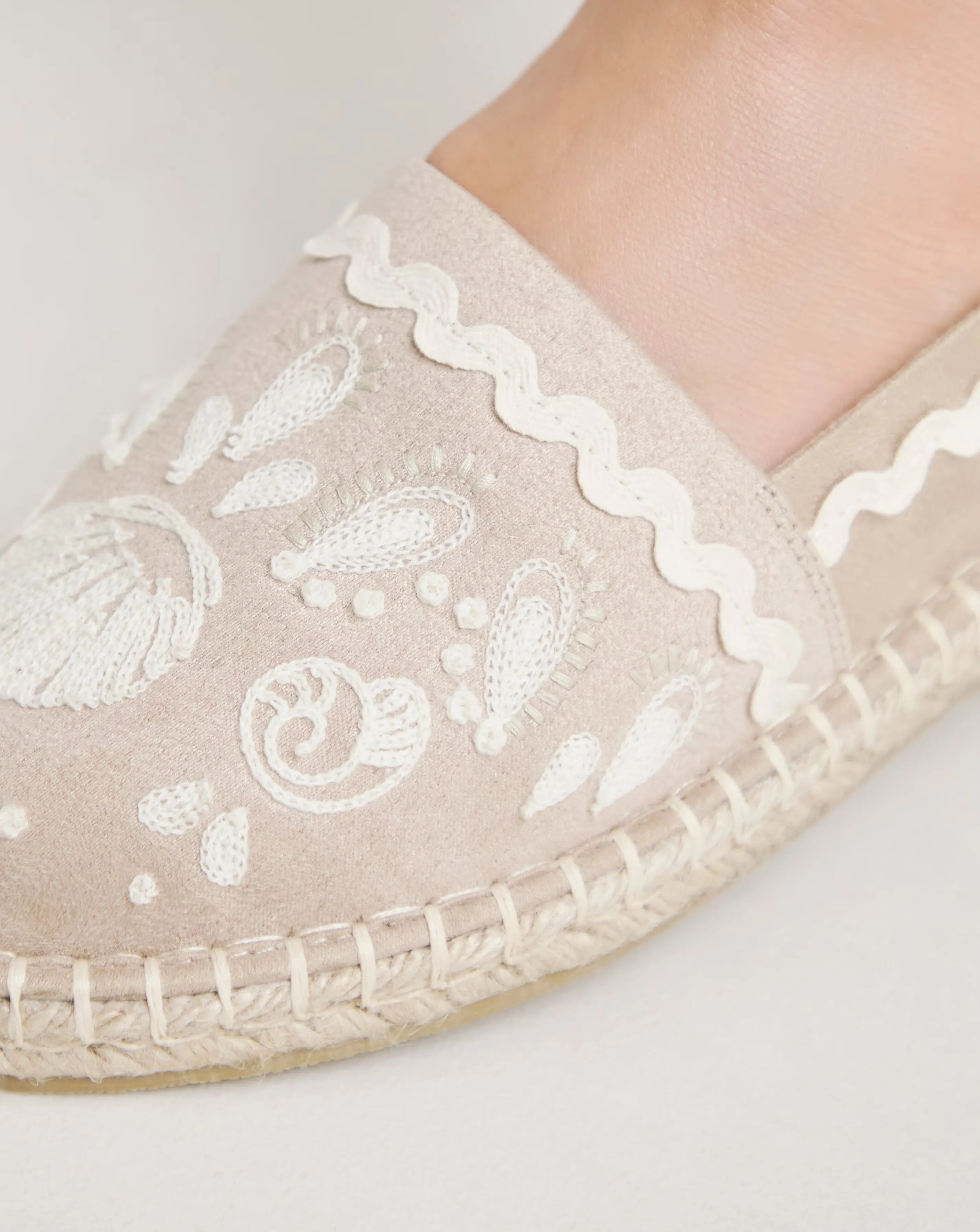 70197-jenner-embroidered-espadrille-shoes-wide-e-fit-1.webp