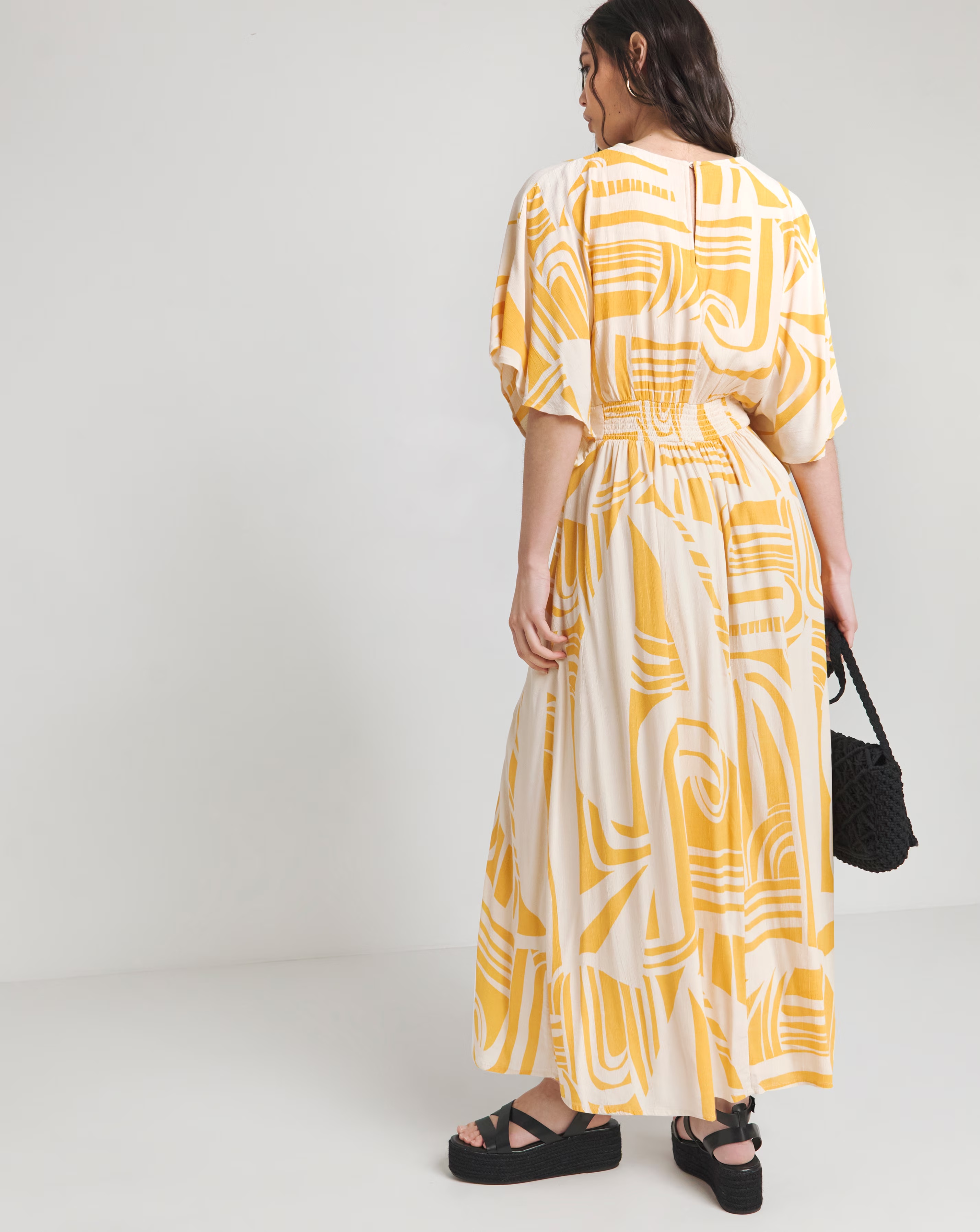 70623-joanna-hope-maxi-tea-dress-1.webp