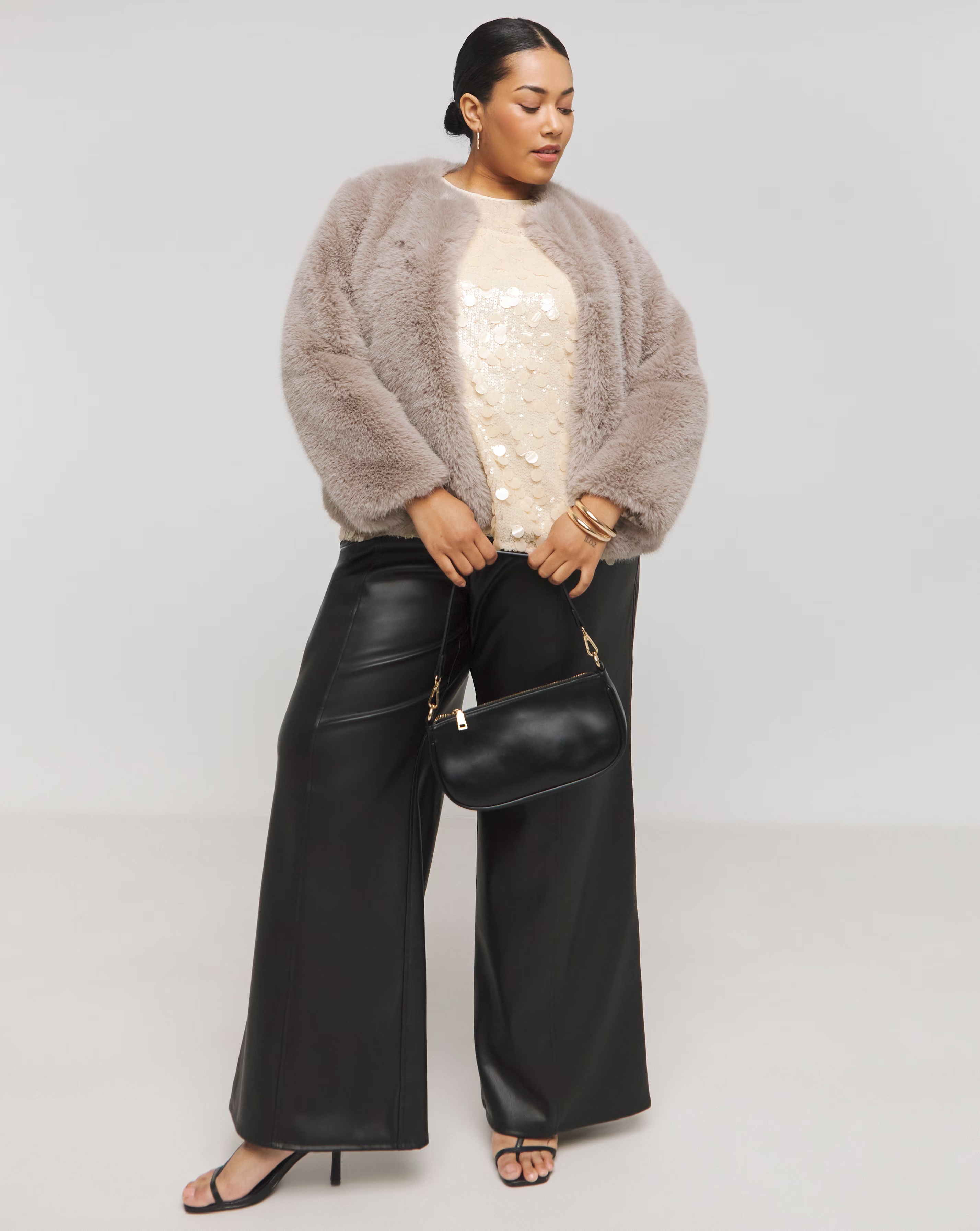71646-joanna-hope-sequin-shell-top-1.webp