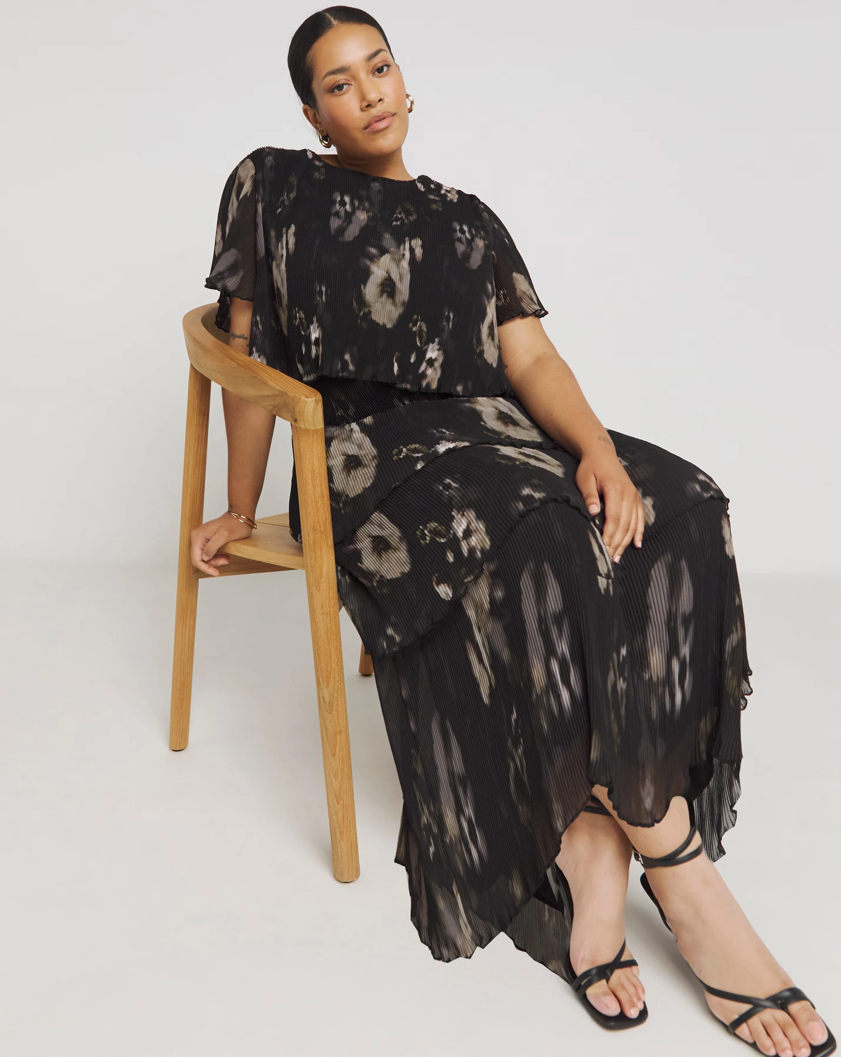 Joanna Hope Tiered Pleated Dress 1 72025-joanna-hope-tiered-pleated-dress-1.webp