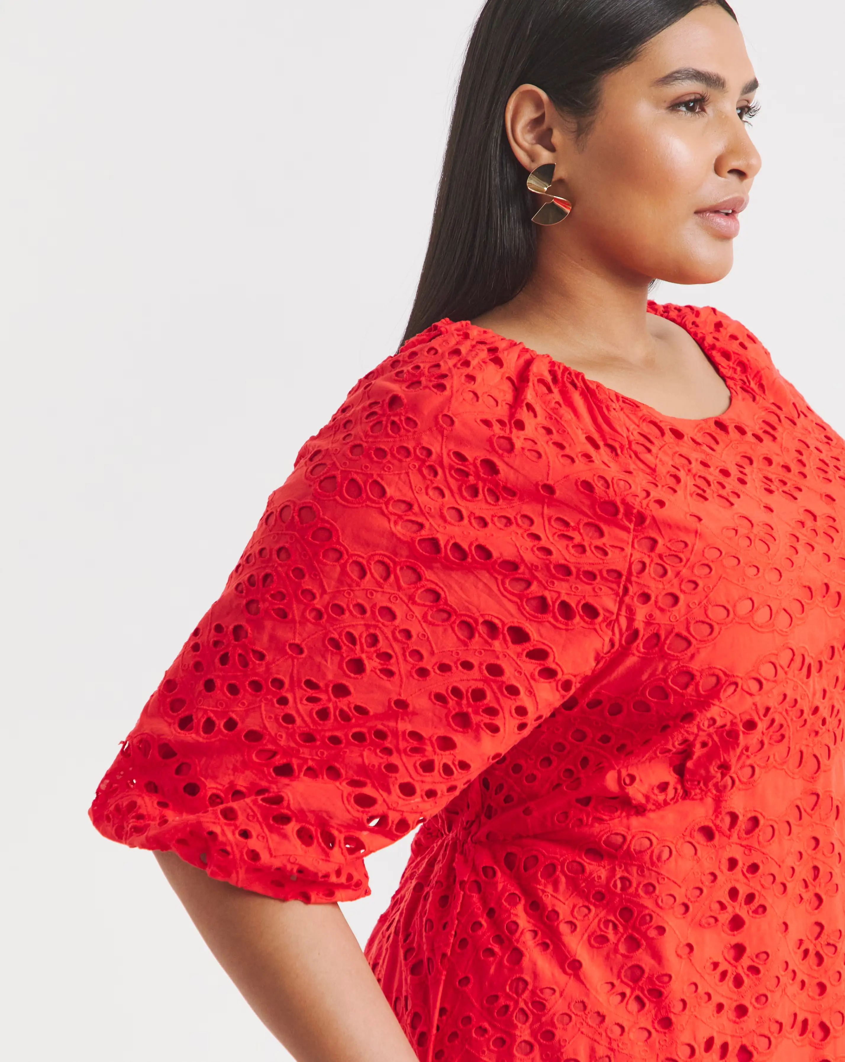 72573-joanna-hope-puff-sleeve-broderie-dress-1.webp