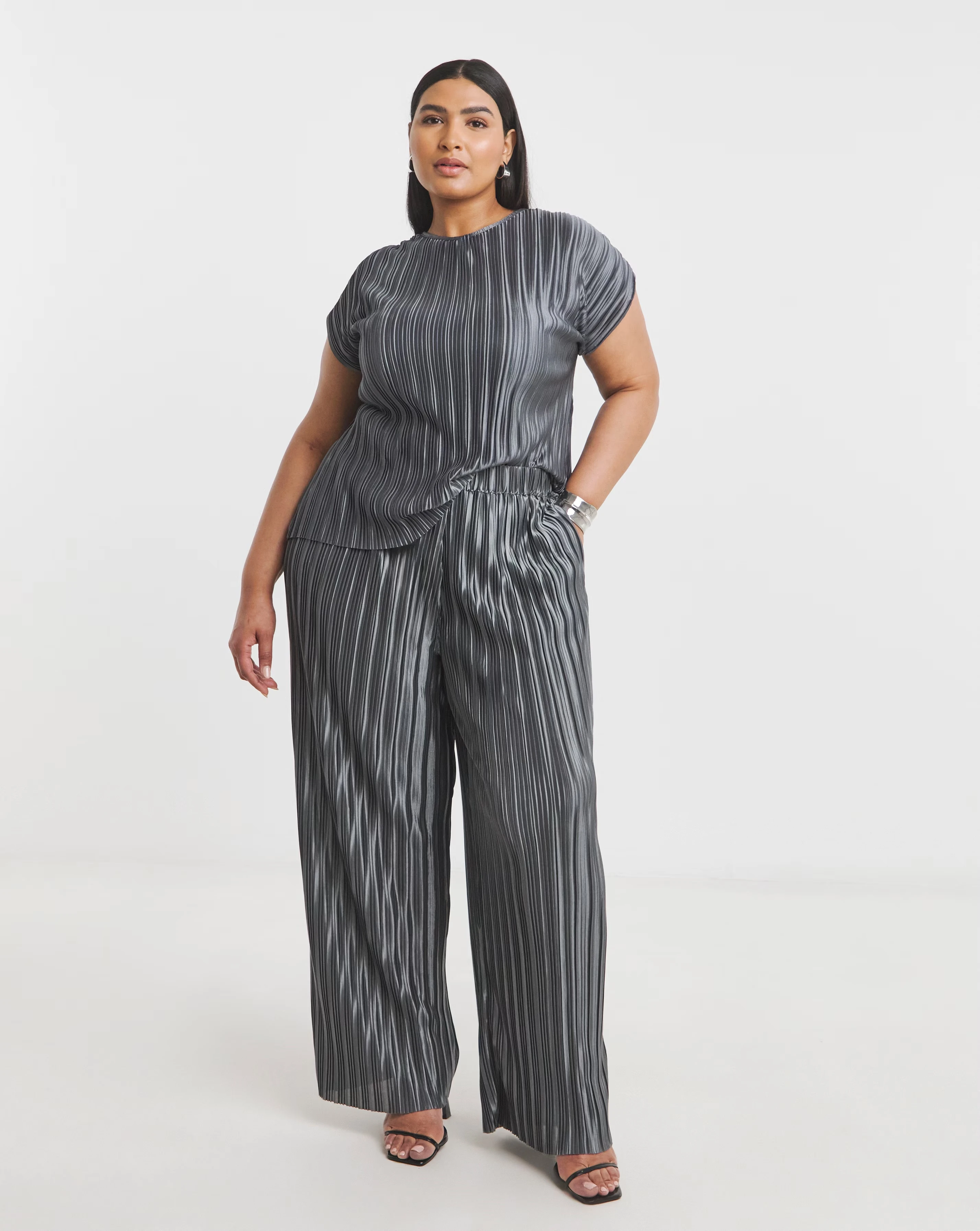 72875-joanna-hope-plisse-wide-leg-trousers-1.webp