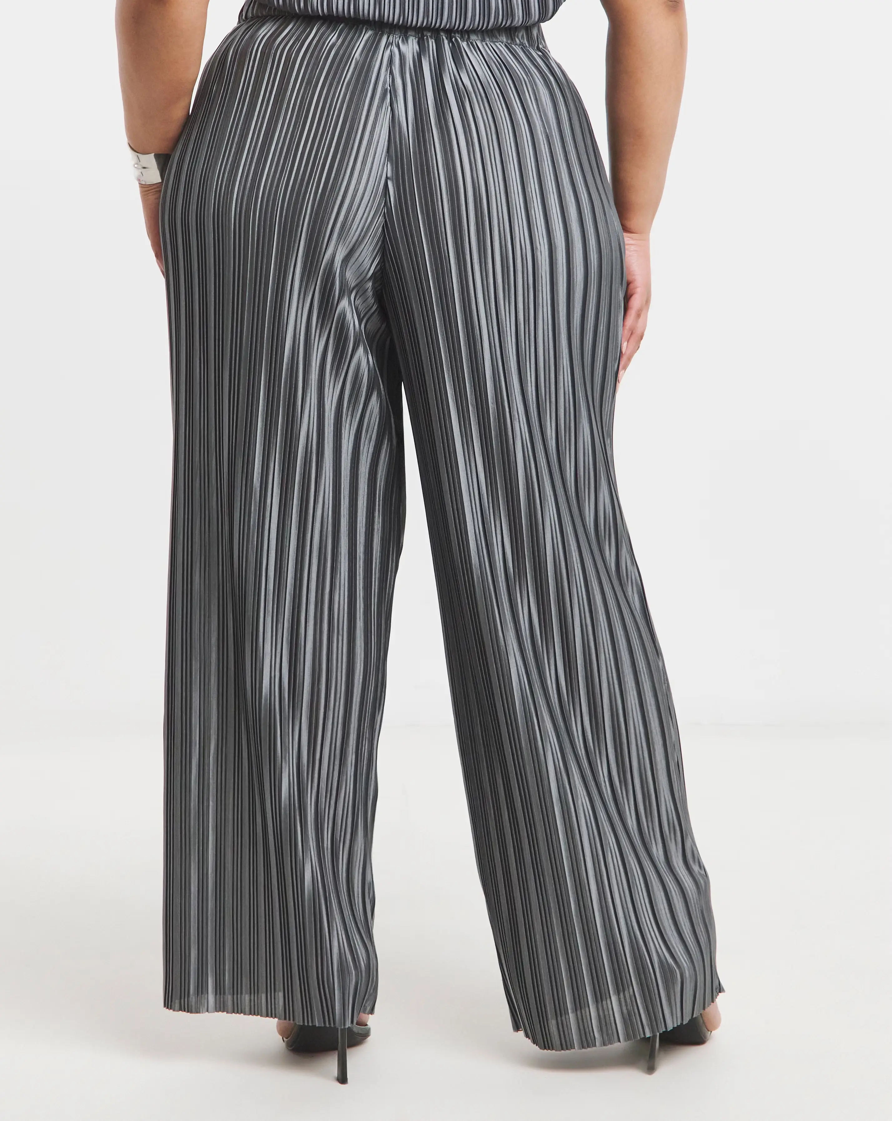 72875-joanna-hope-plisse-wide-leg-trousers-1.webp