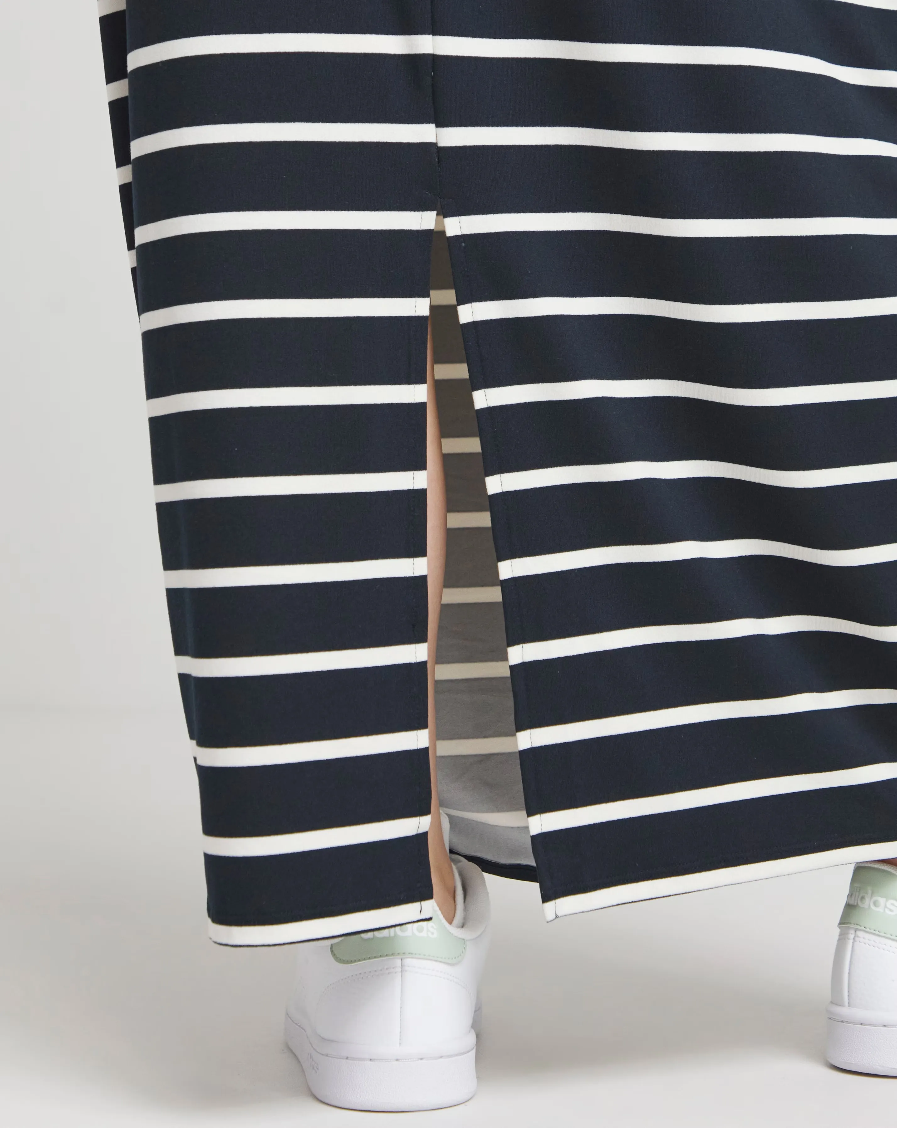 73207-simply-be-navy-stripe-supersoft-maxi-tube-skirt-1.jpg