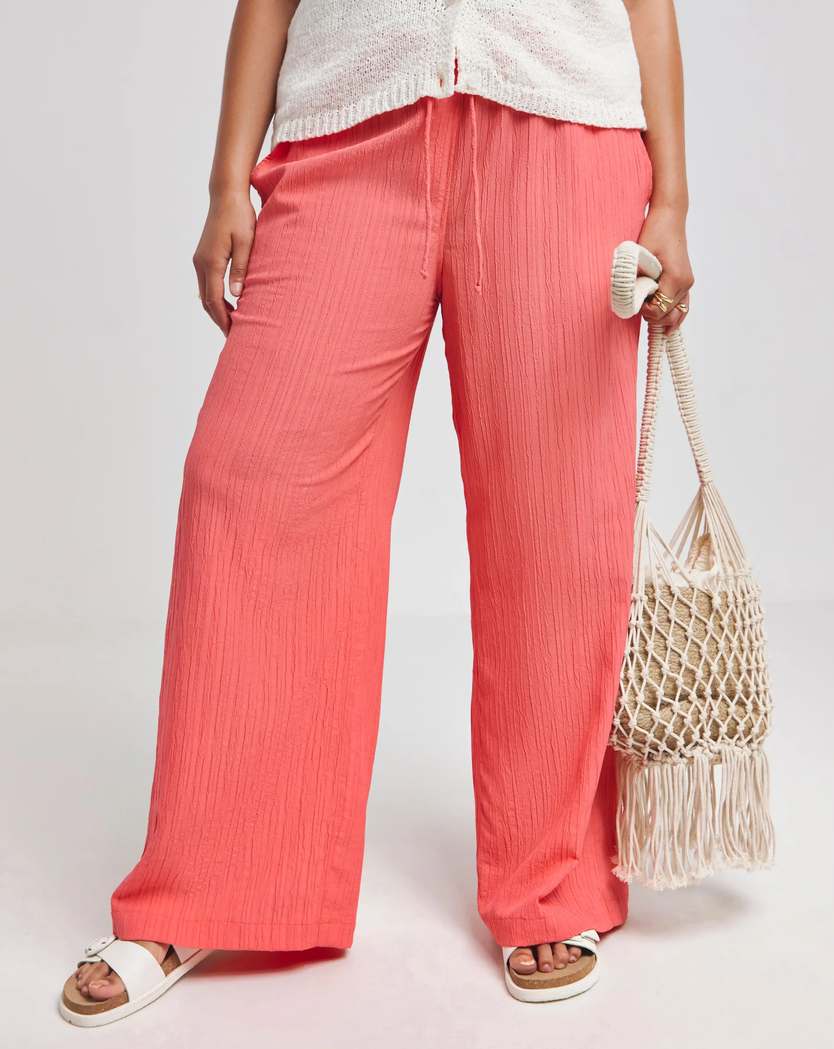 73983-coral-textured-wide-leg-trousers-1.webp