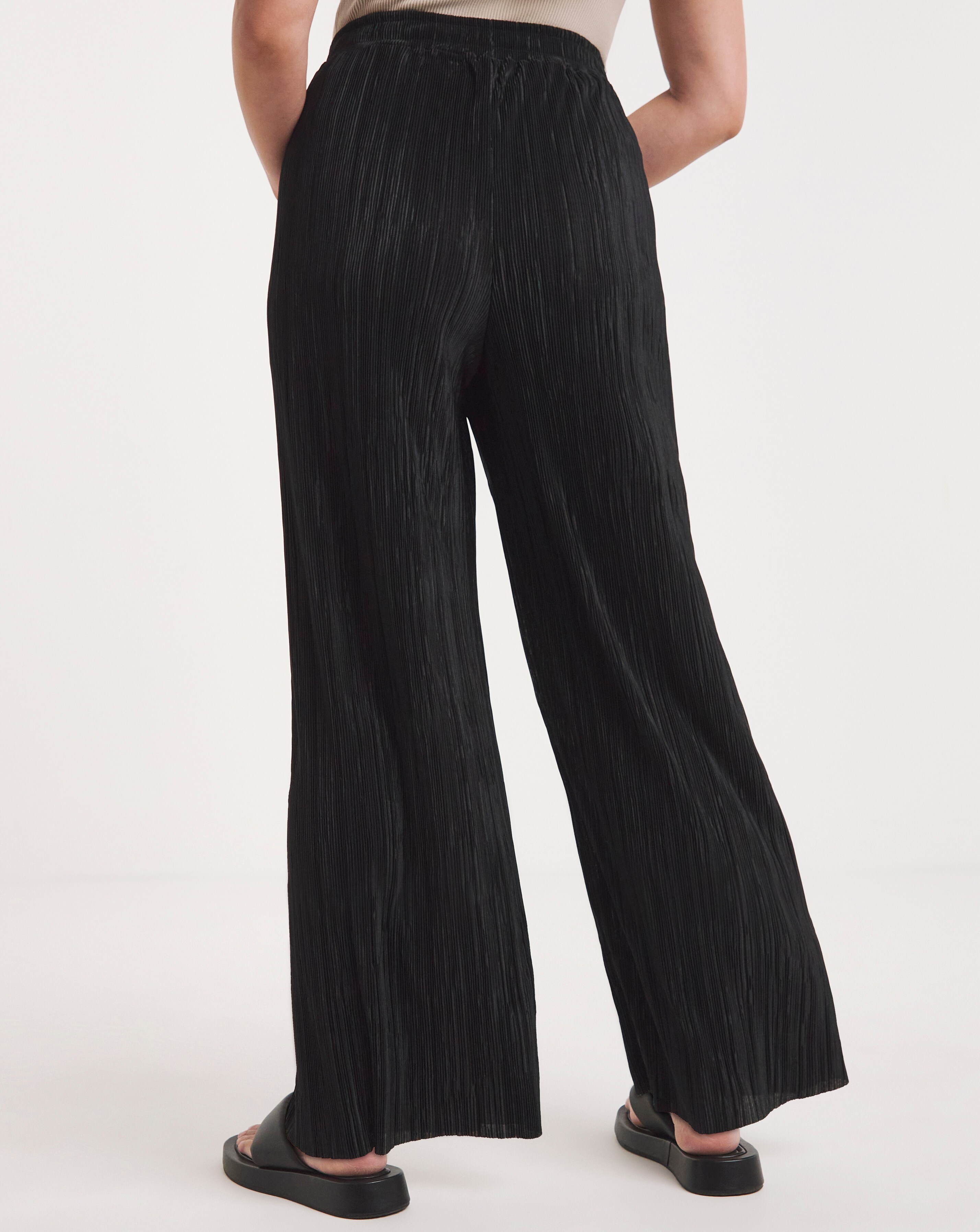 74022-plisse-full-length-trousers-1.jpg