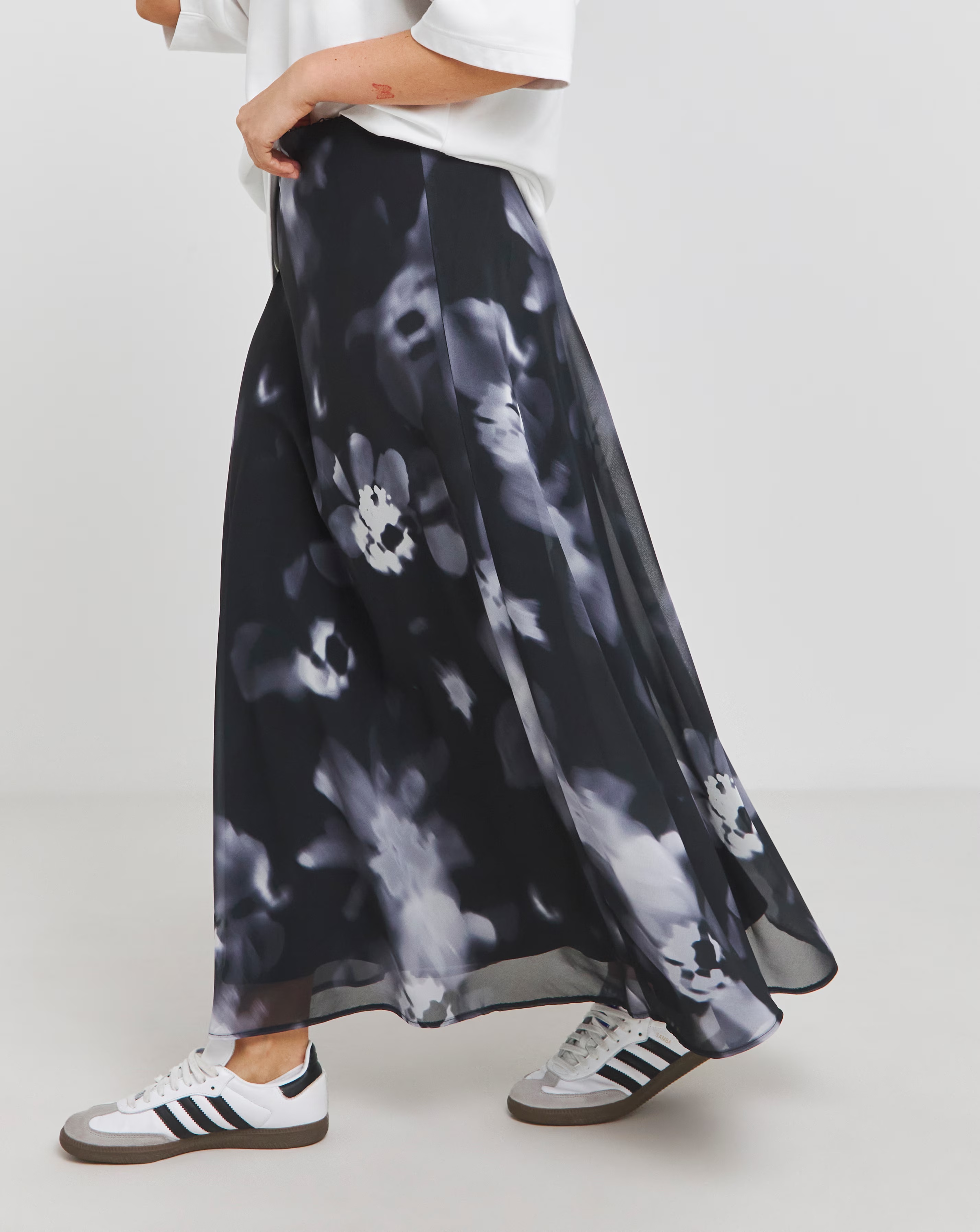 74292-mono-print-georgette-full-maxi-skirt-1.jpg