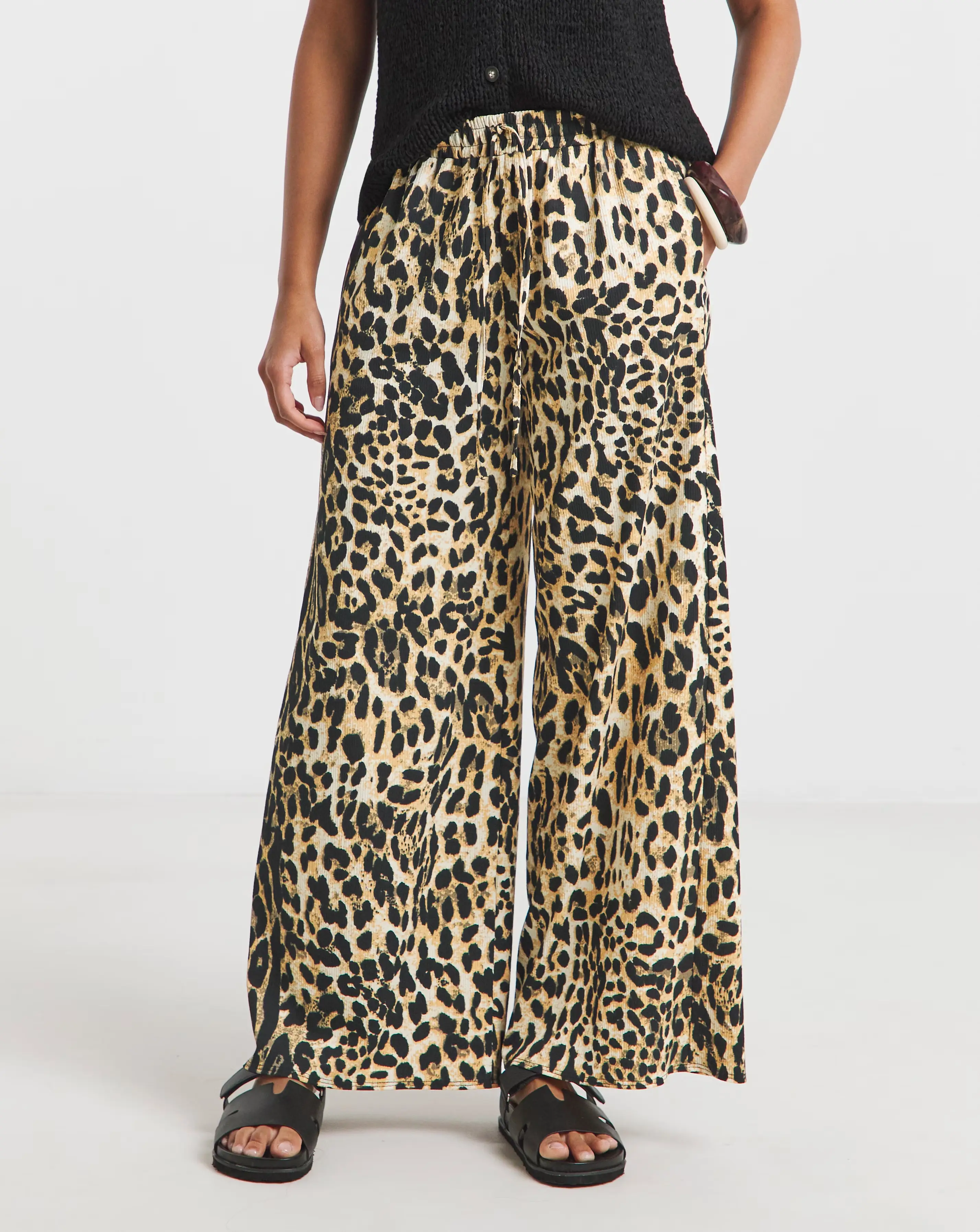 74318-leopard-print-drawcord-waist-wide-leg-trouser-1.webp