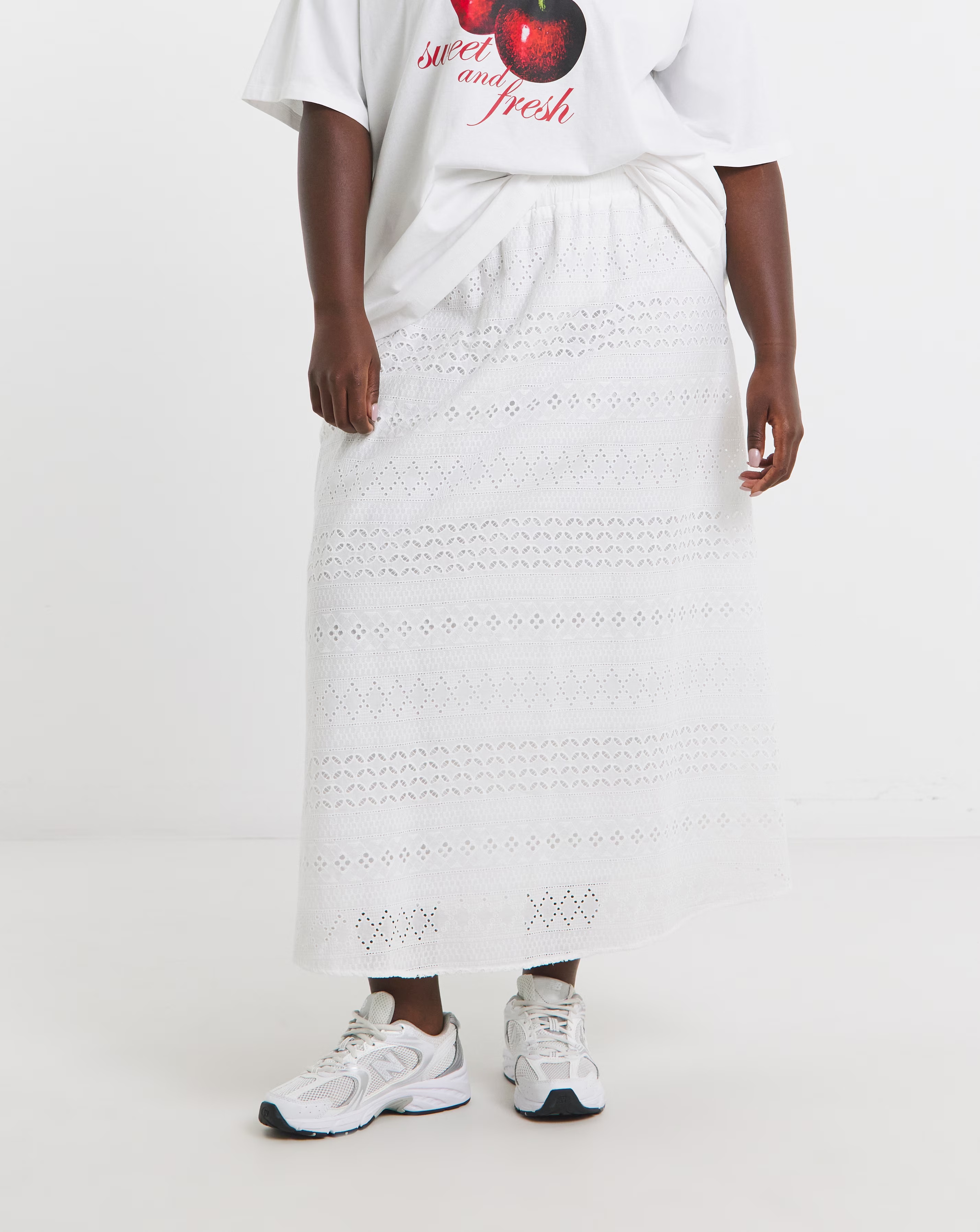 74718-simply-be-white-boho-broderie-full-midaxi-skirt-1.jpg
