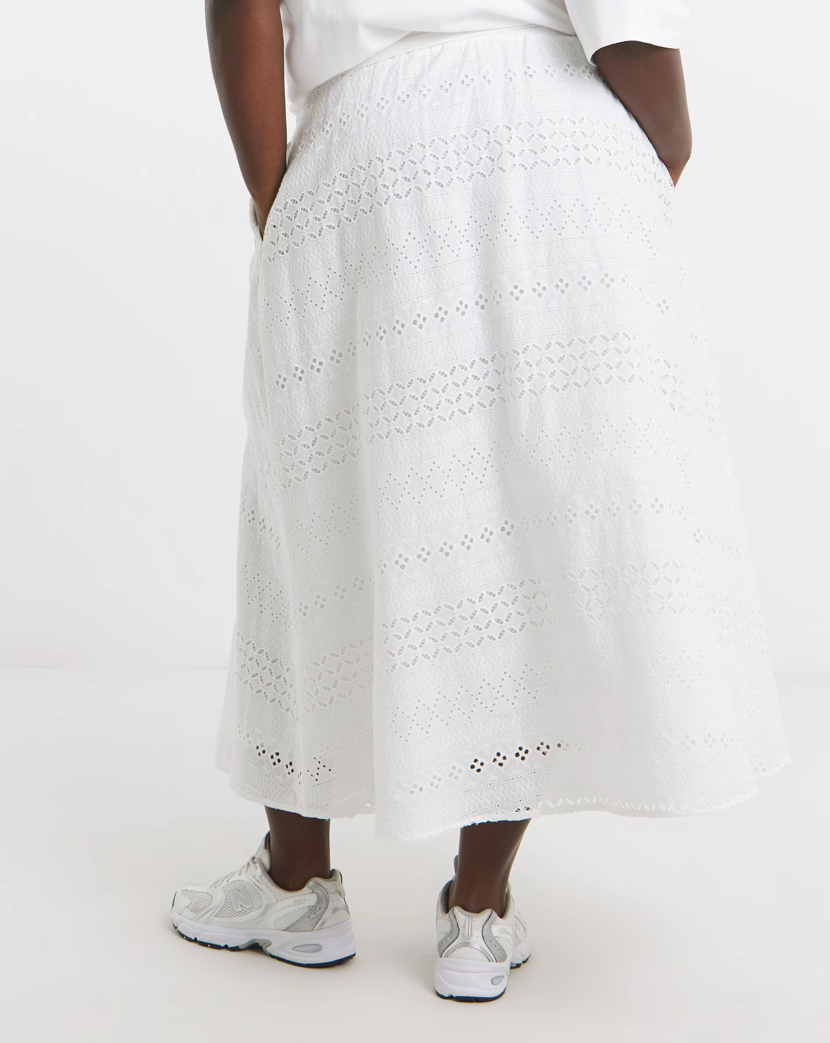 74718-simply-be-white-boho-broderie-full-midaxi-skirt-1.jpg