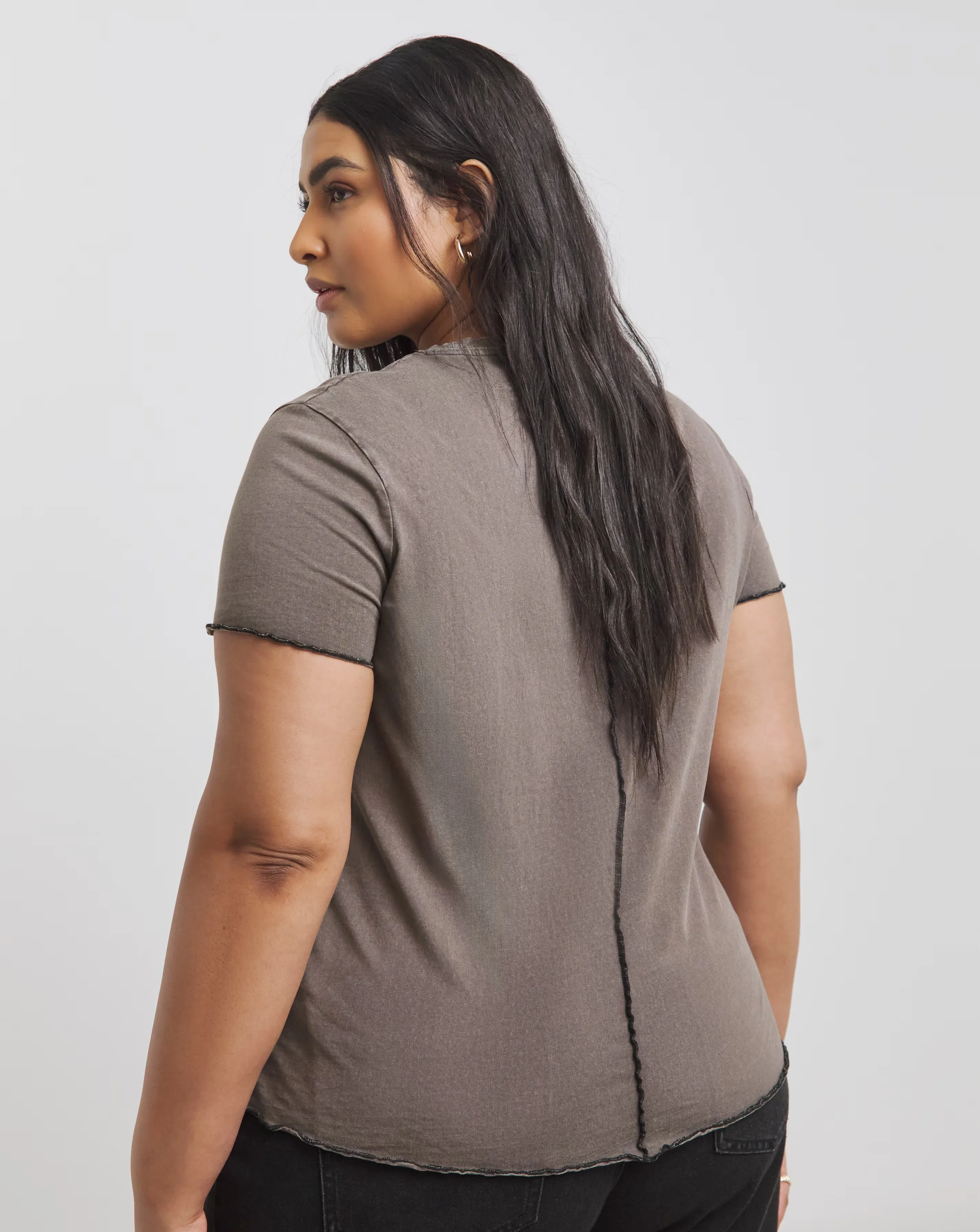 75021-acid-wash-contrast-seam-detail-top-1.webp