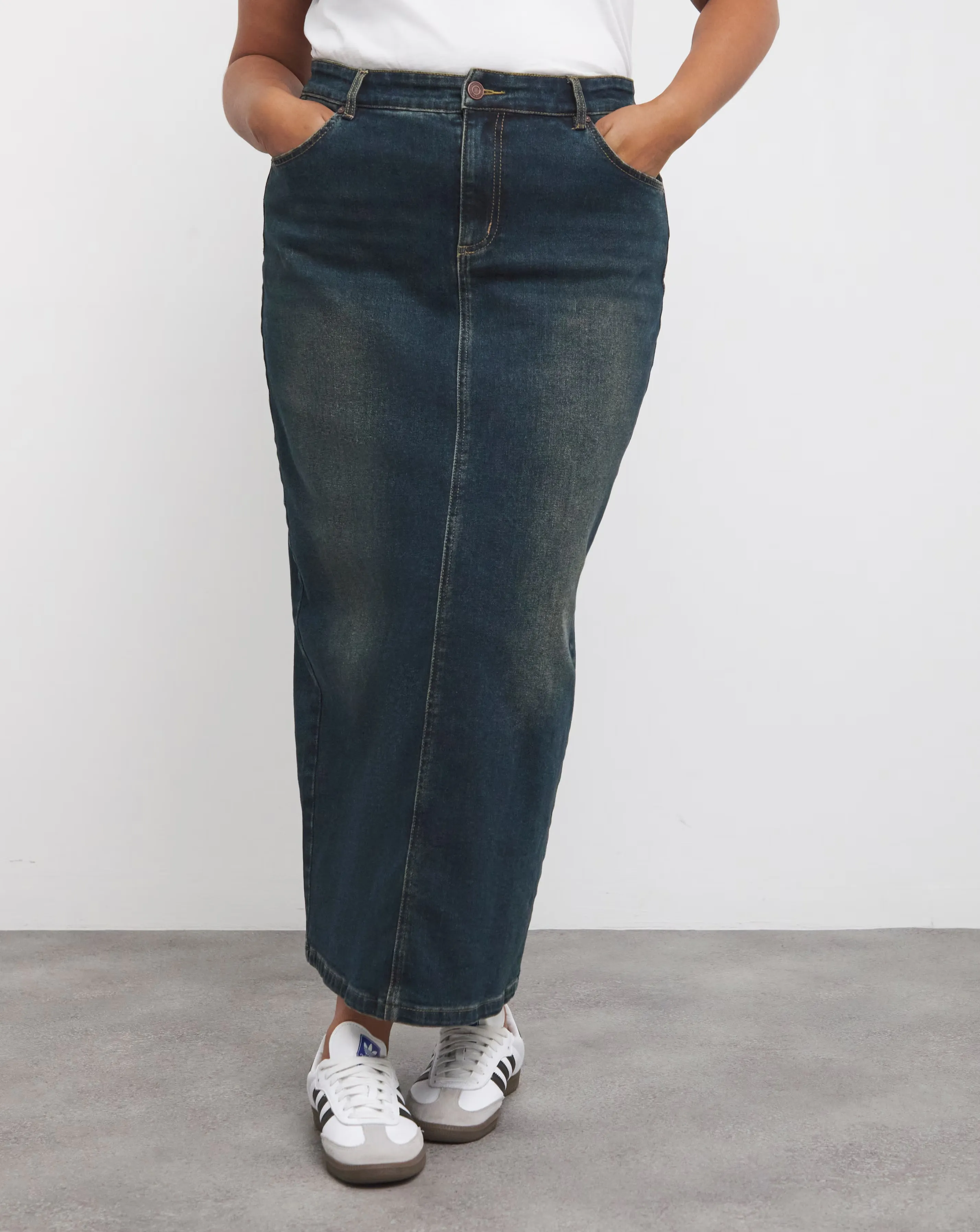 7576-vintage-wash-column-maxi-skirt-1.webp