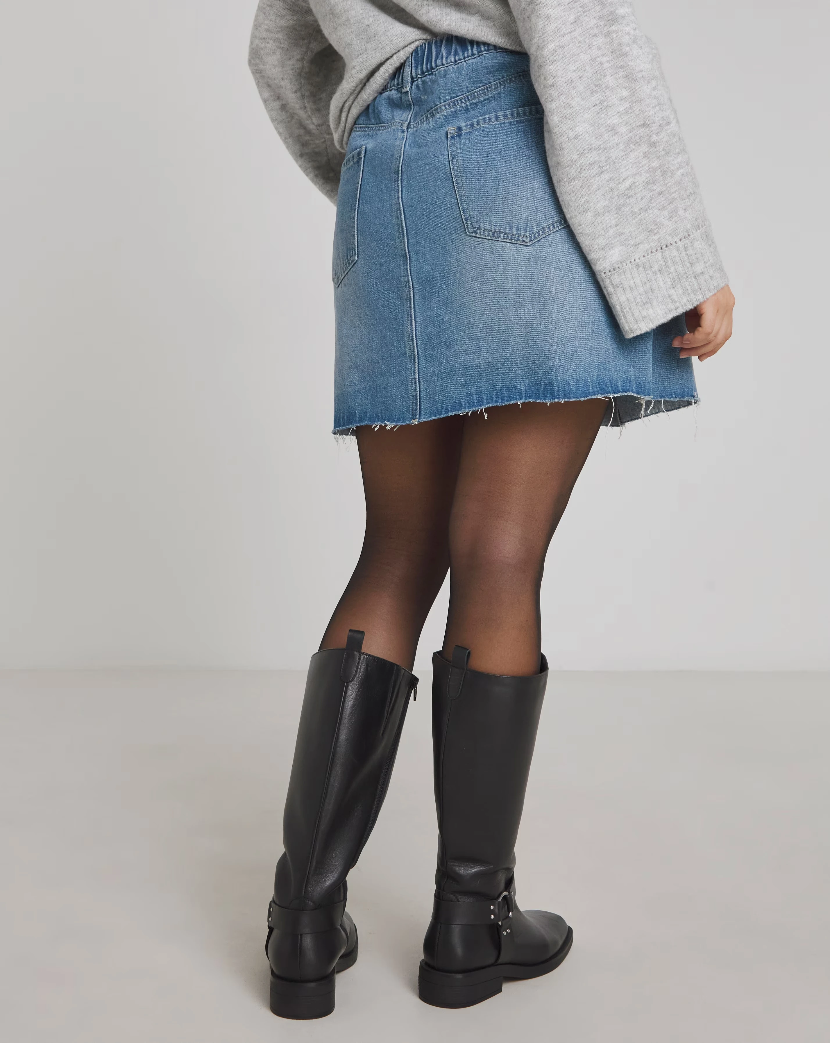 7615-light-mid-blue-5-pocket-denim-mini-skirt-1.webp