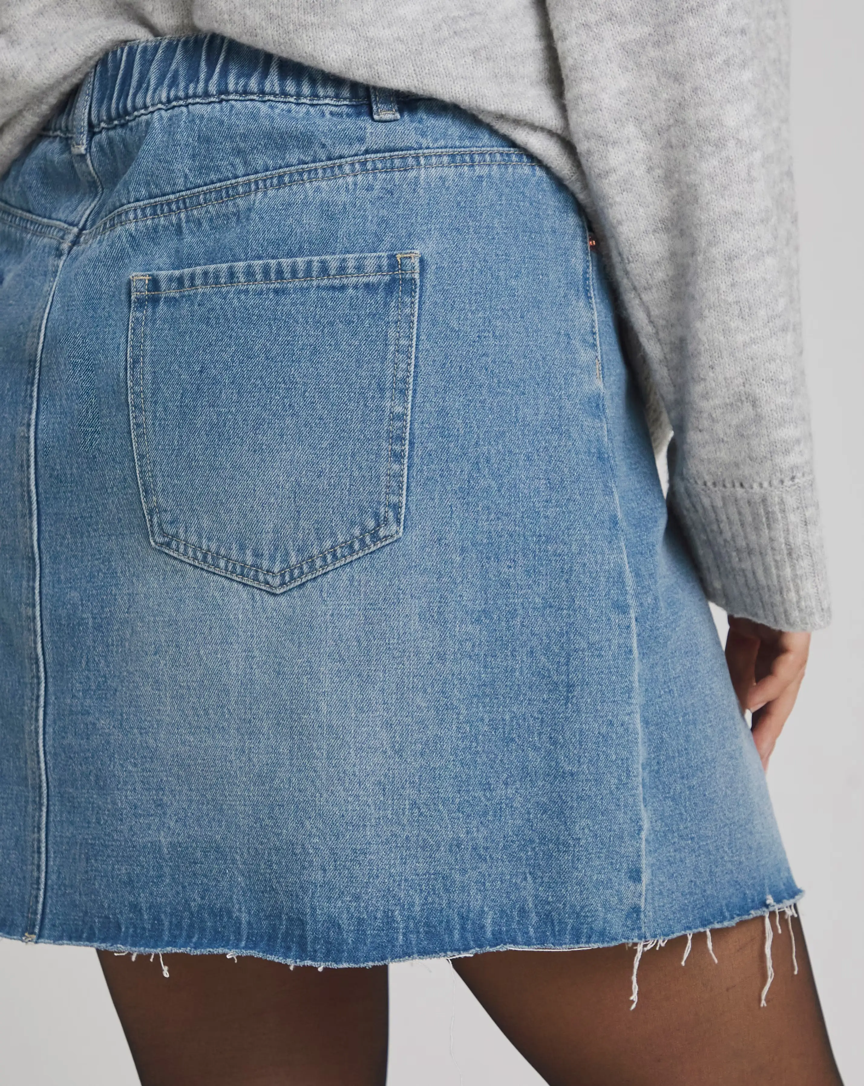7615-light-mid-blue-5-pocket-denim-mini-skirt-1.webp