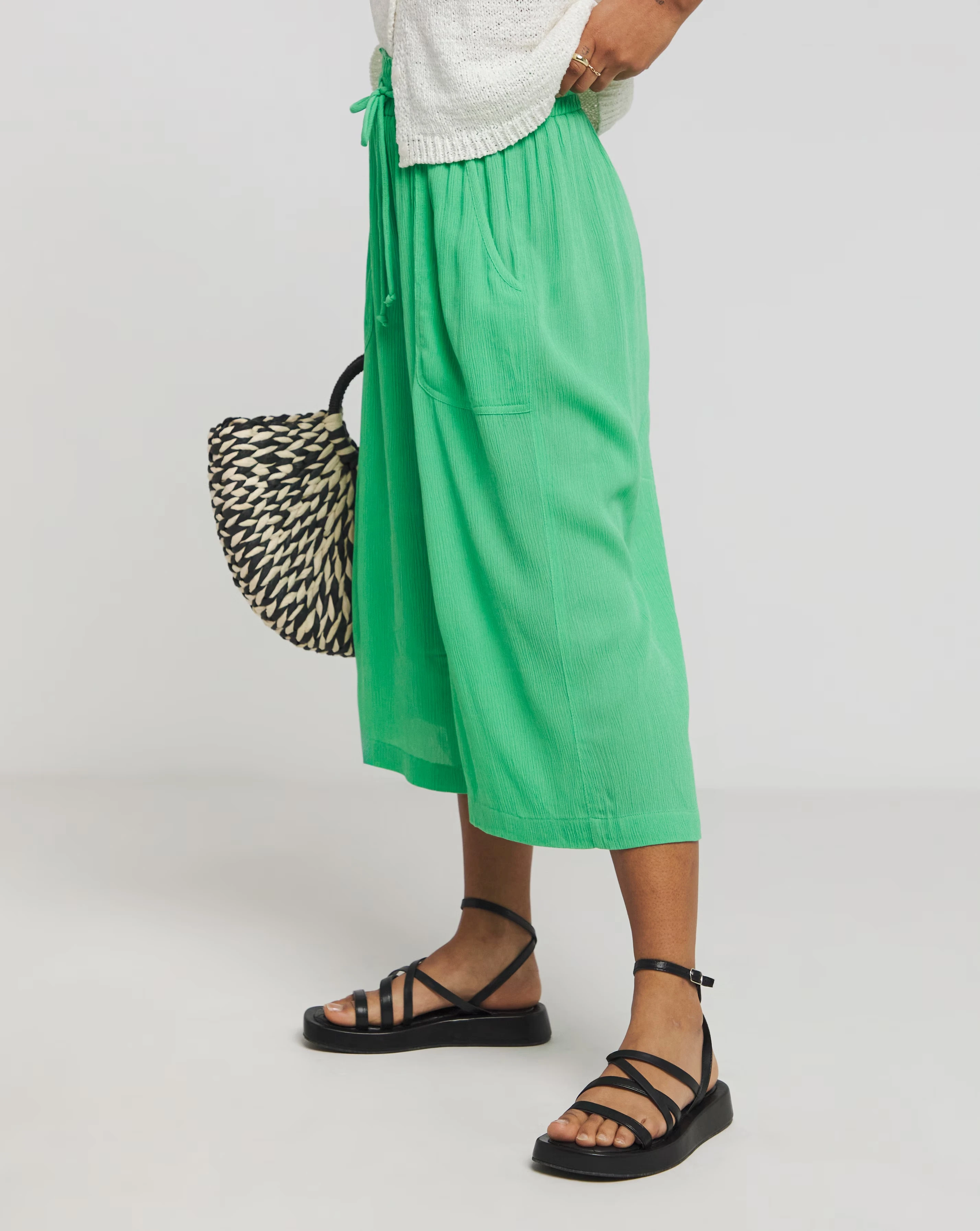 76639-green-crinkle-tie-waist-wide-leg-culotte-1.jpg