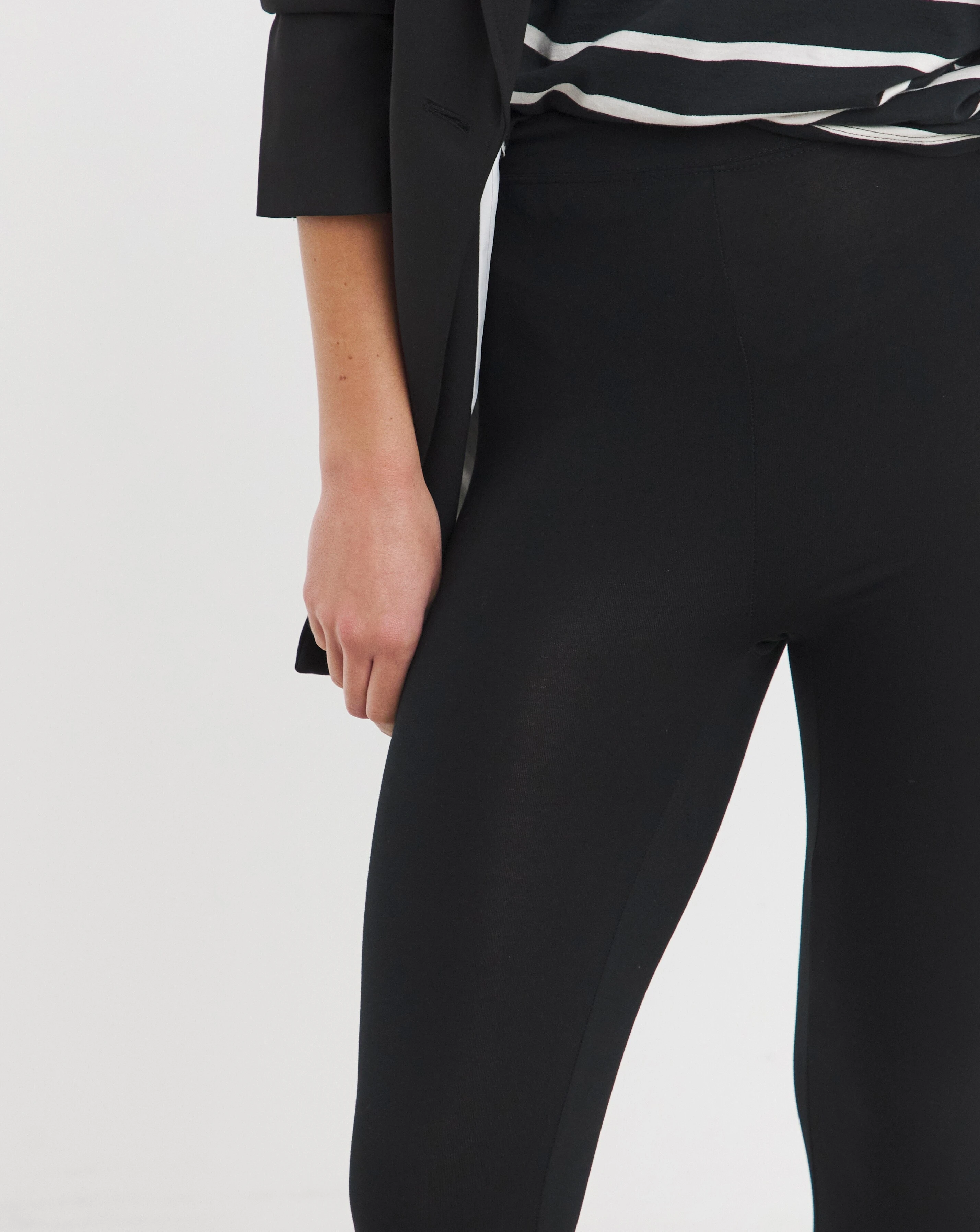 76782-simply-be-2-pack-cropped-jersey-legging-1.jpg