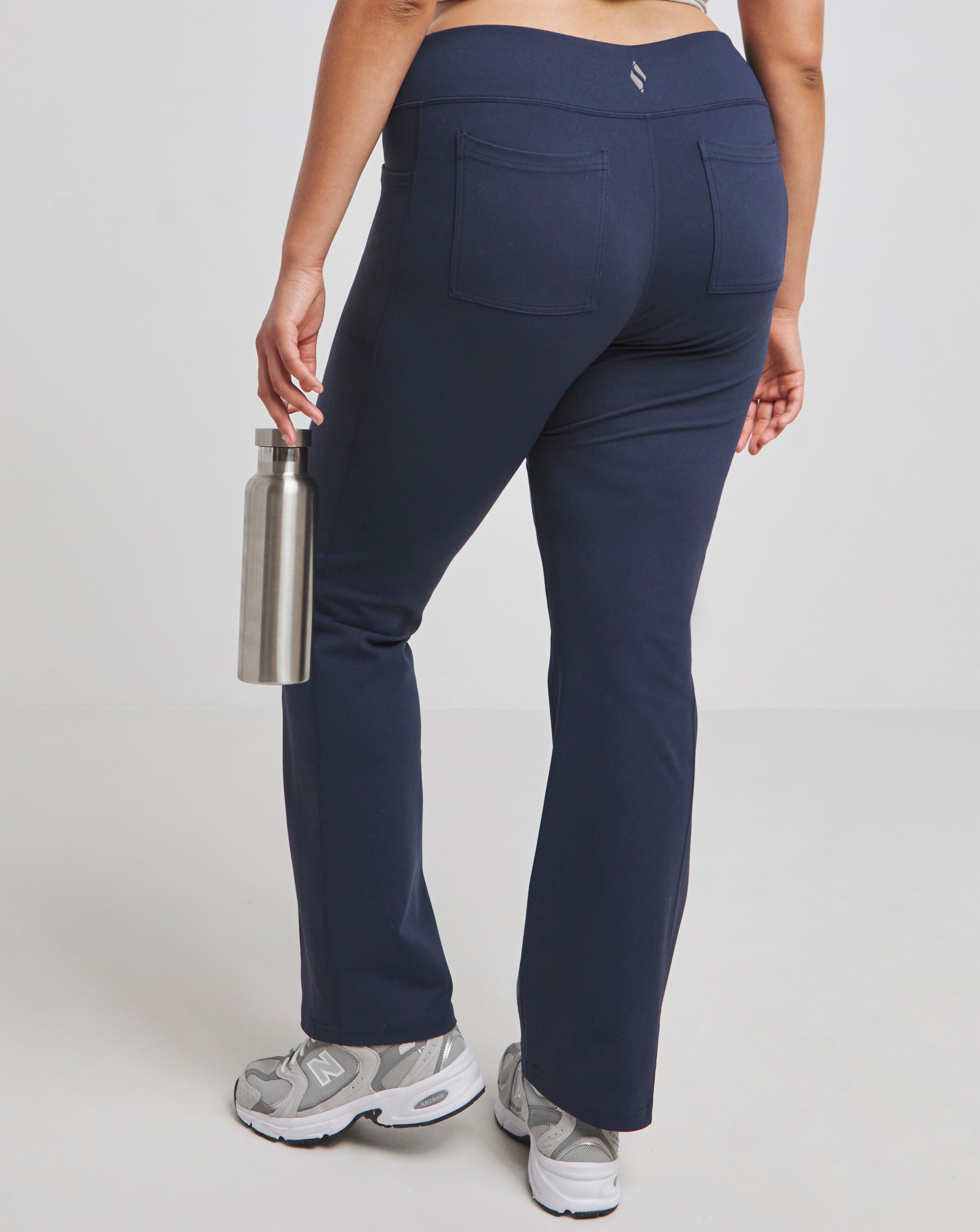 77466-skechers-go-walk-pant-joy-petite-1.jpg