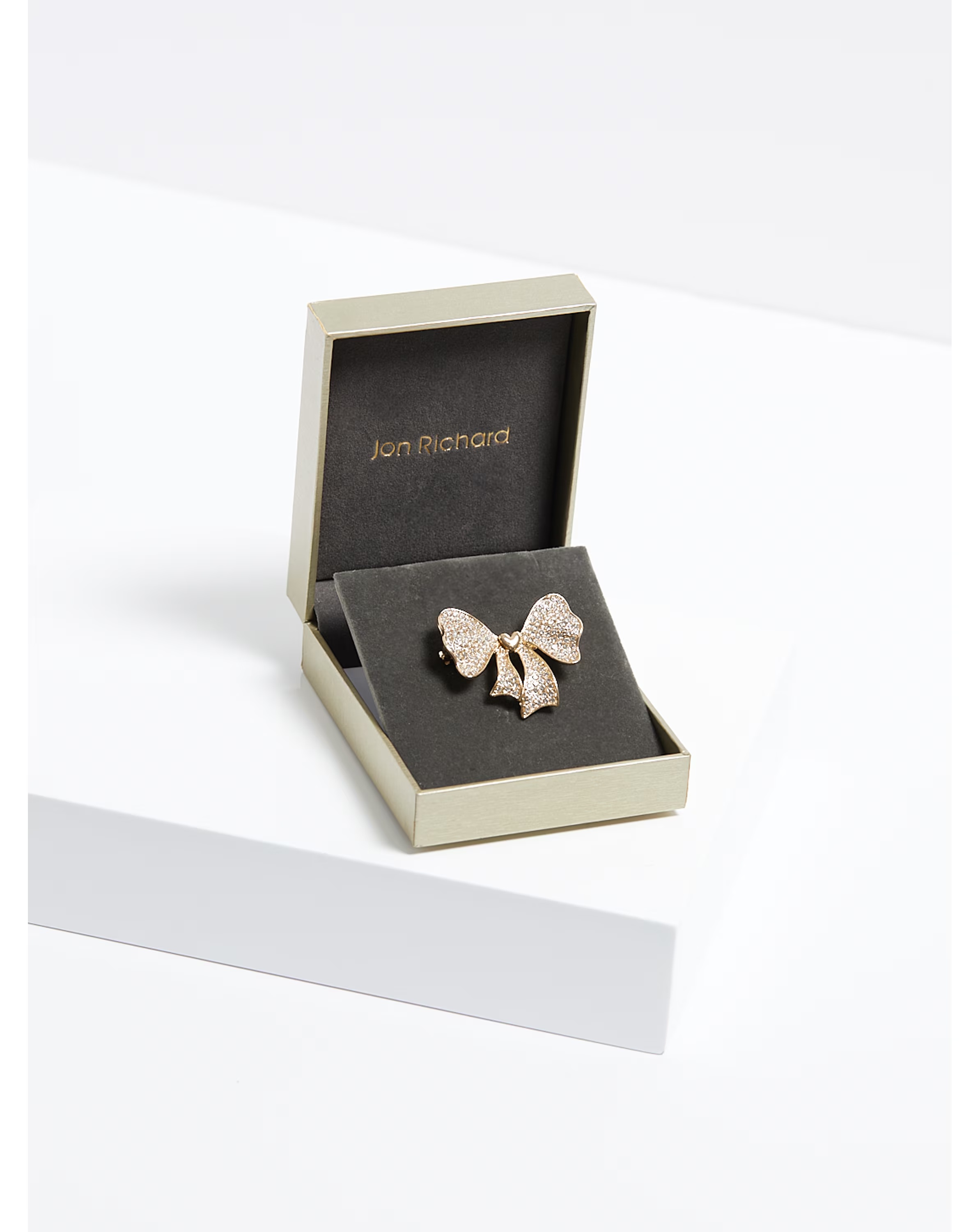 77994-jon-richard-gold-plated-bow-brooch-gift-boxed-1.jpg