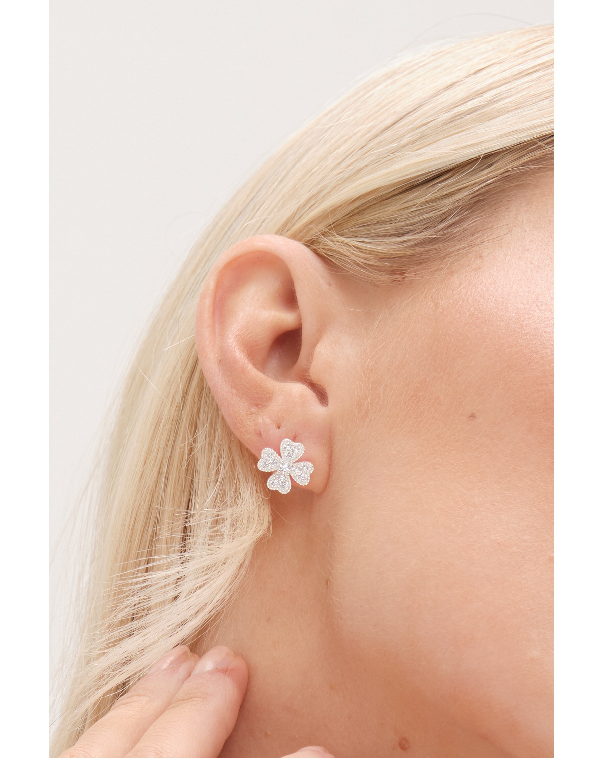78005-simply-silver-sterling-silver-925-cubic-zirconia-clover-large-stud-earrings-1.jpg