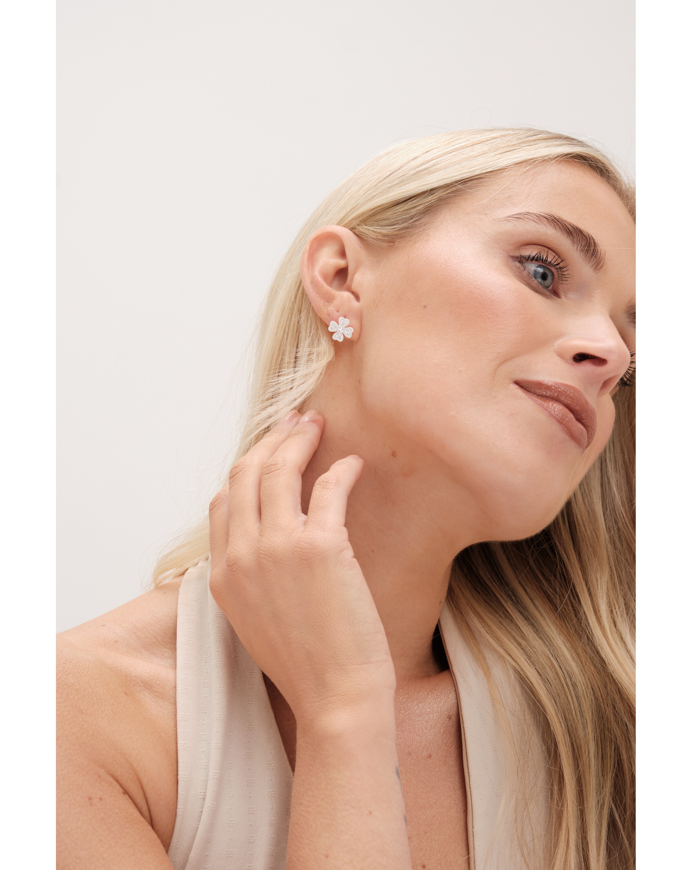 78005-simply-silver-sterling-silver-925-cubic-zirconia-clover-large-stud-earrings-1.jpg