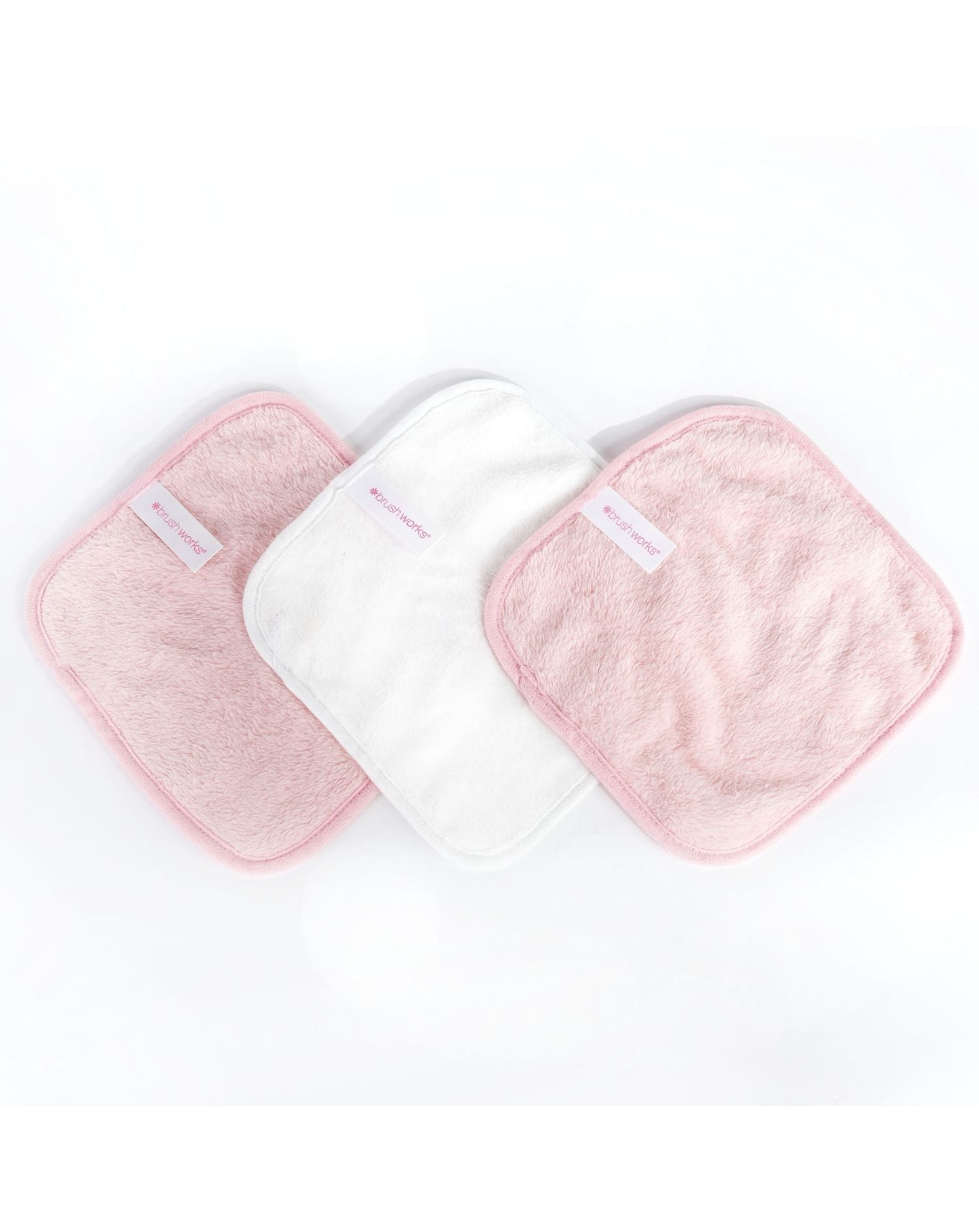 78441-brush-works-makeup-remover-cloths-3-pack-1.jpg