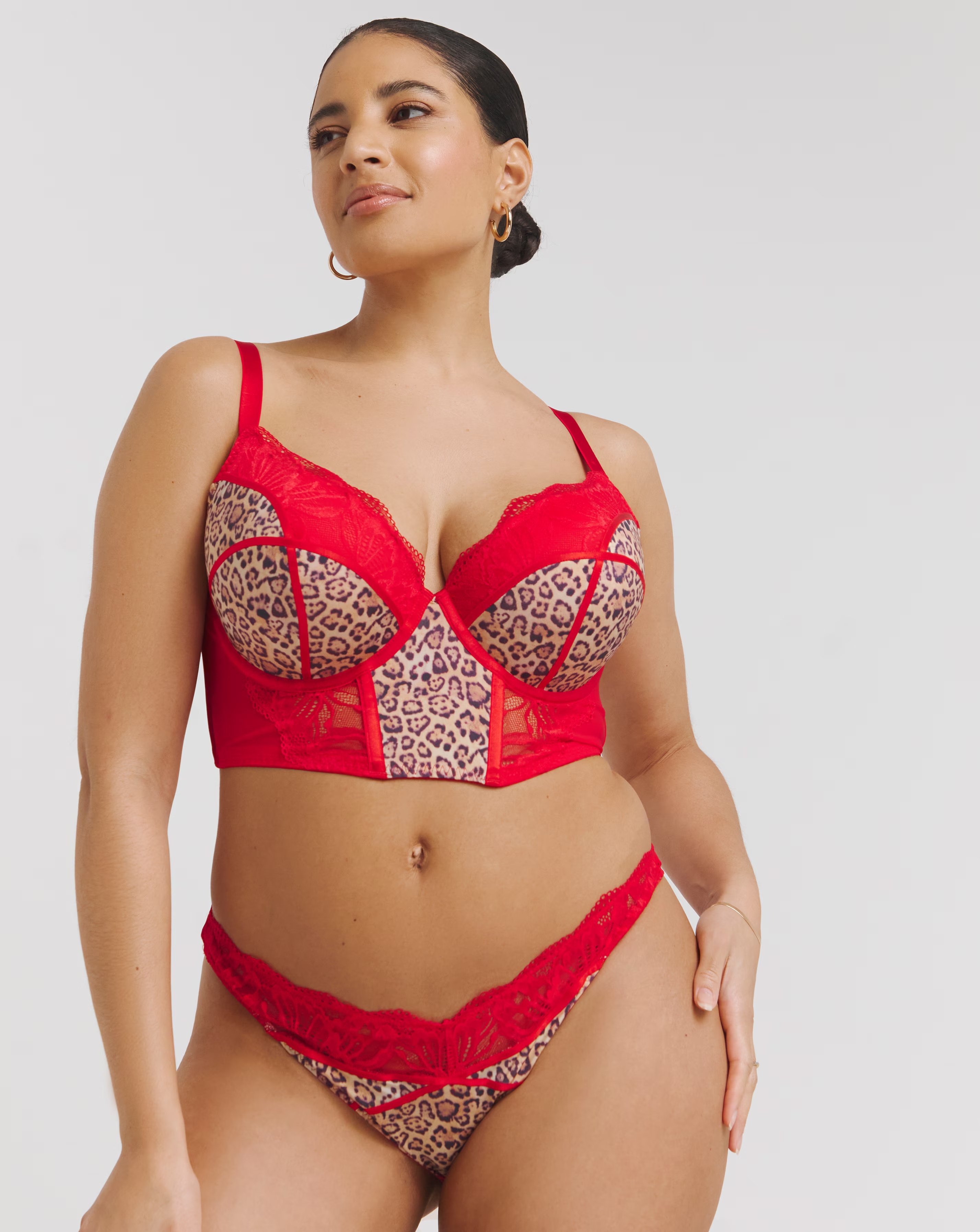 78897-ann-summers-instinctive-padded-plunge-wired-basque-red-1.webp